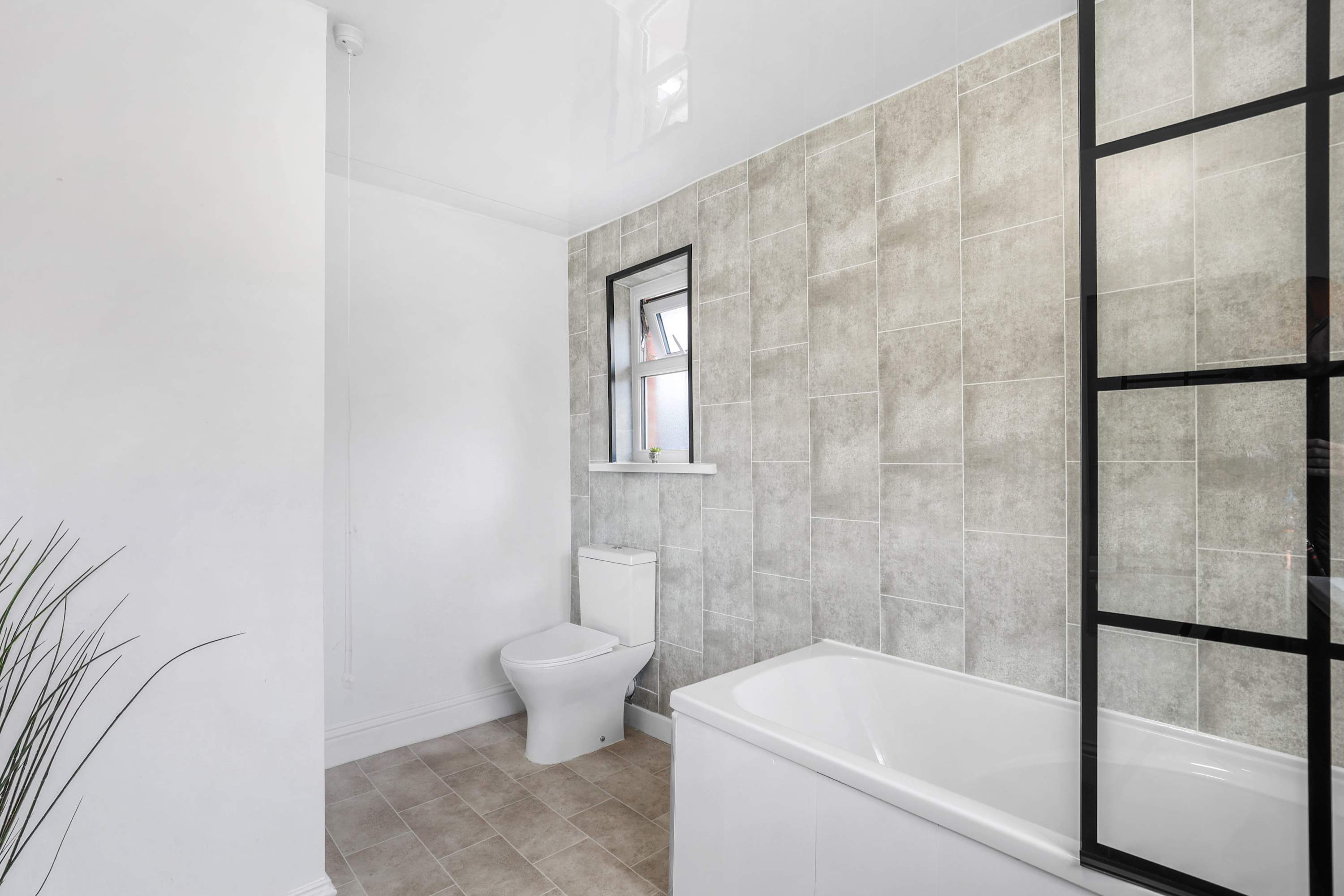 View Contractor Stay - WI-Fi - Pet Friendly - Parking in Surrey Crescent DH8 8HT Contractor Stay - WI-Fi - Pet Friendly - Parking in Surrey Crescent DH8 8HT - Property image 24 - VivreStays