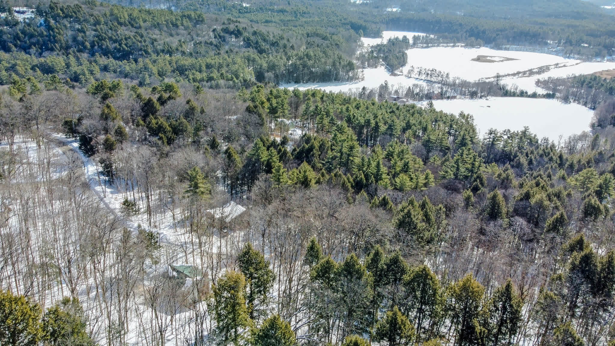 Quechee Woodland Escape: Ski, Fireplace + Foosball