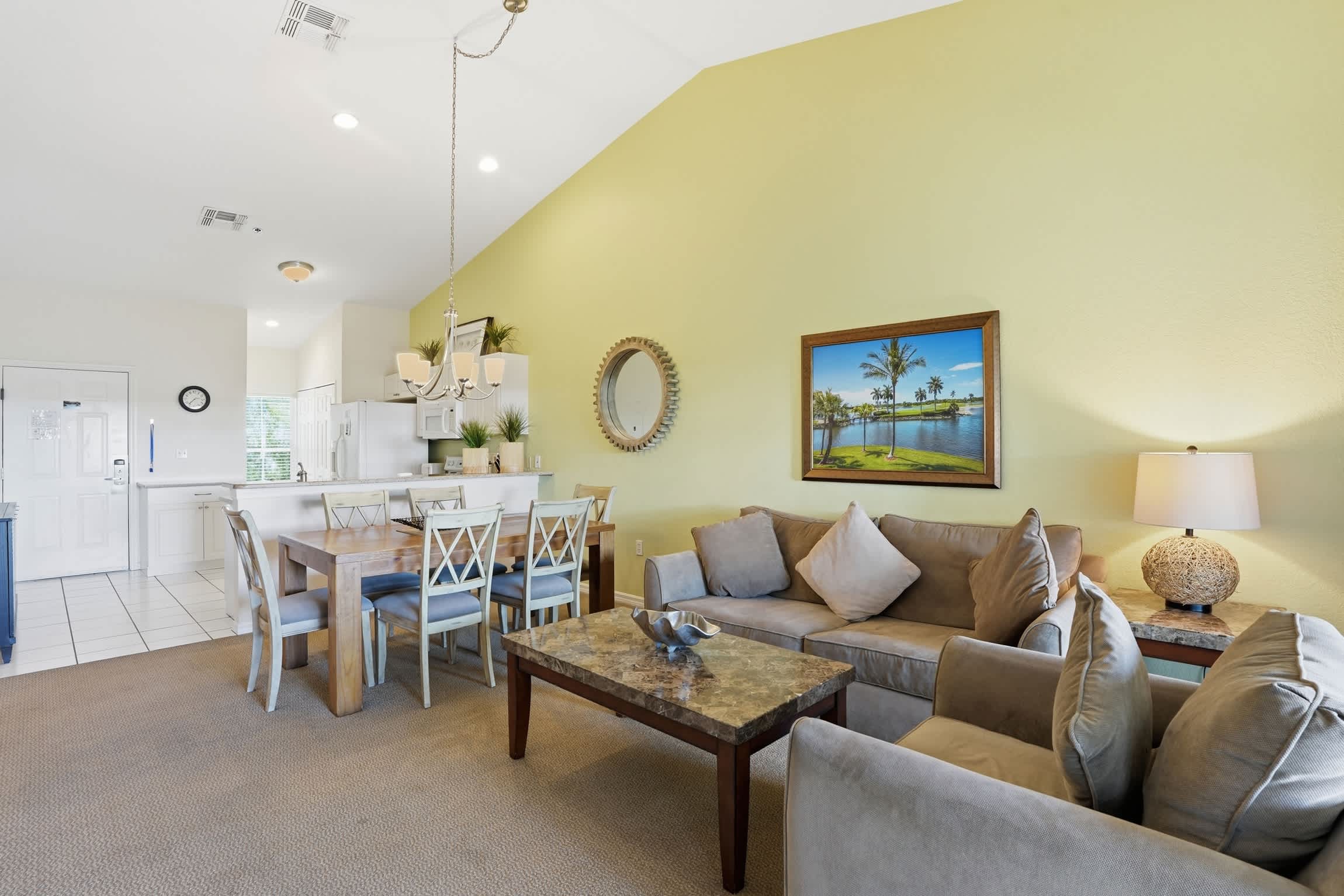 1724 Lake View Tall Ceilings W Rare Floor Plan | Photo 16