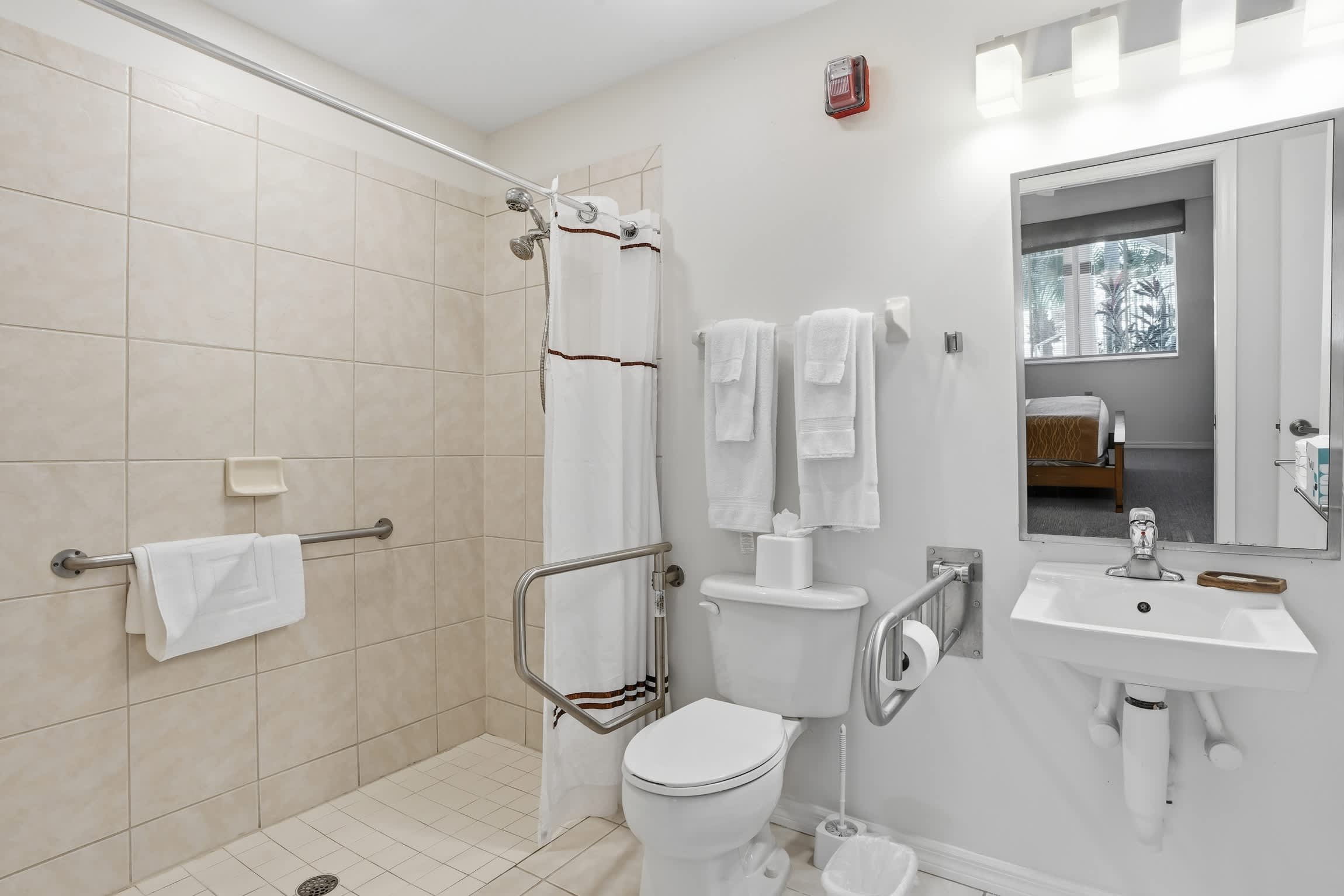 1315 First Floor Accessible Villa Golf Views | Photo 23