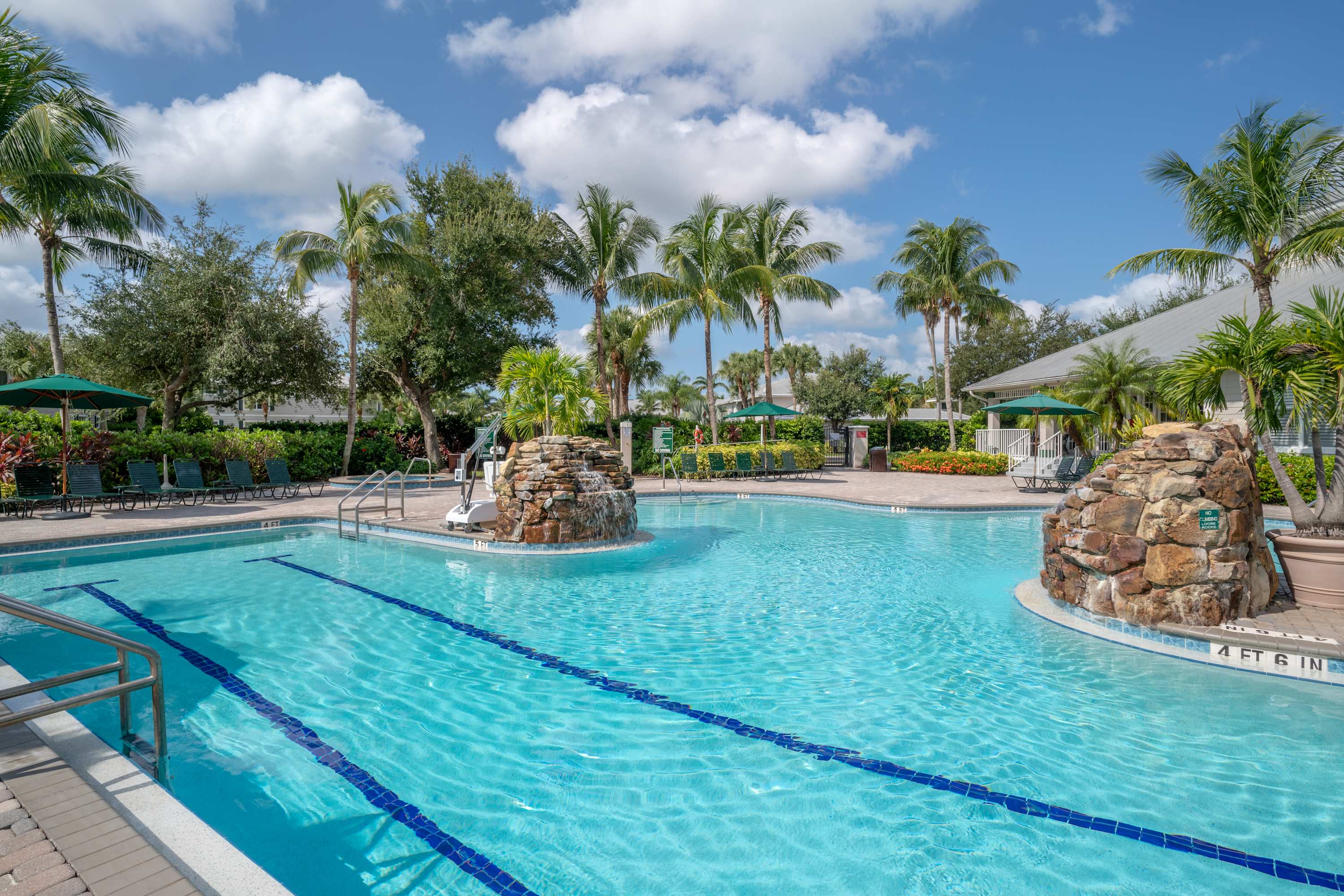 1315 First Floor Accessible Villa Golf Views | Photo 41