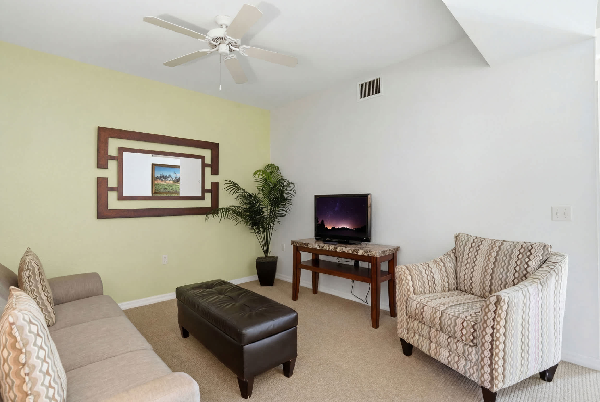 813 Lake and Pool Views First Floor With Desk | Photo 18