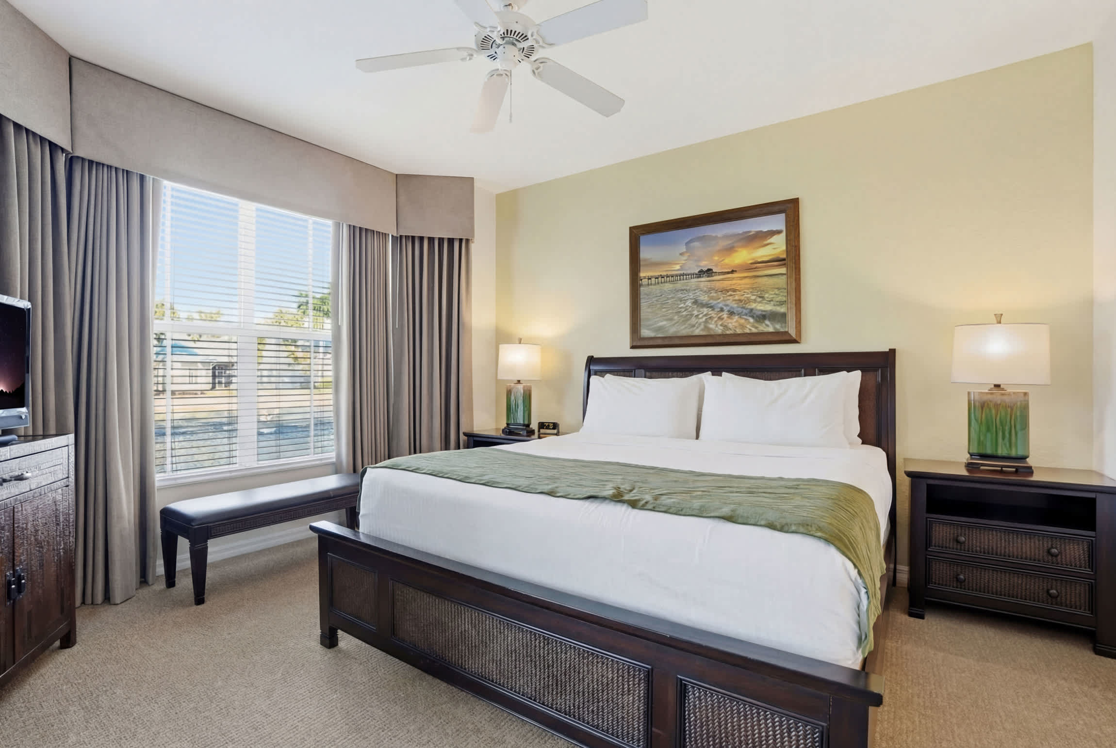 813 Lake and Pool Views First Floor With Desk | Photo 3