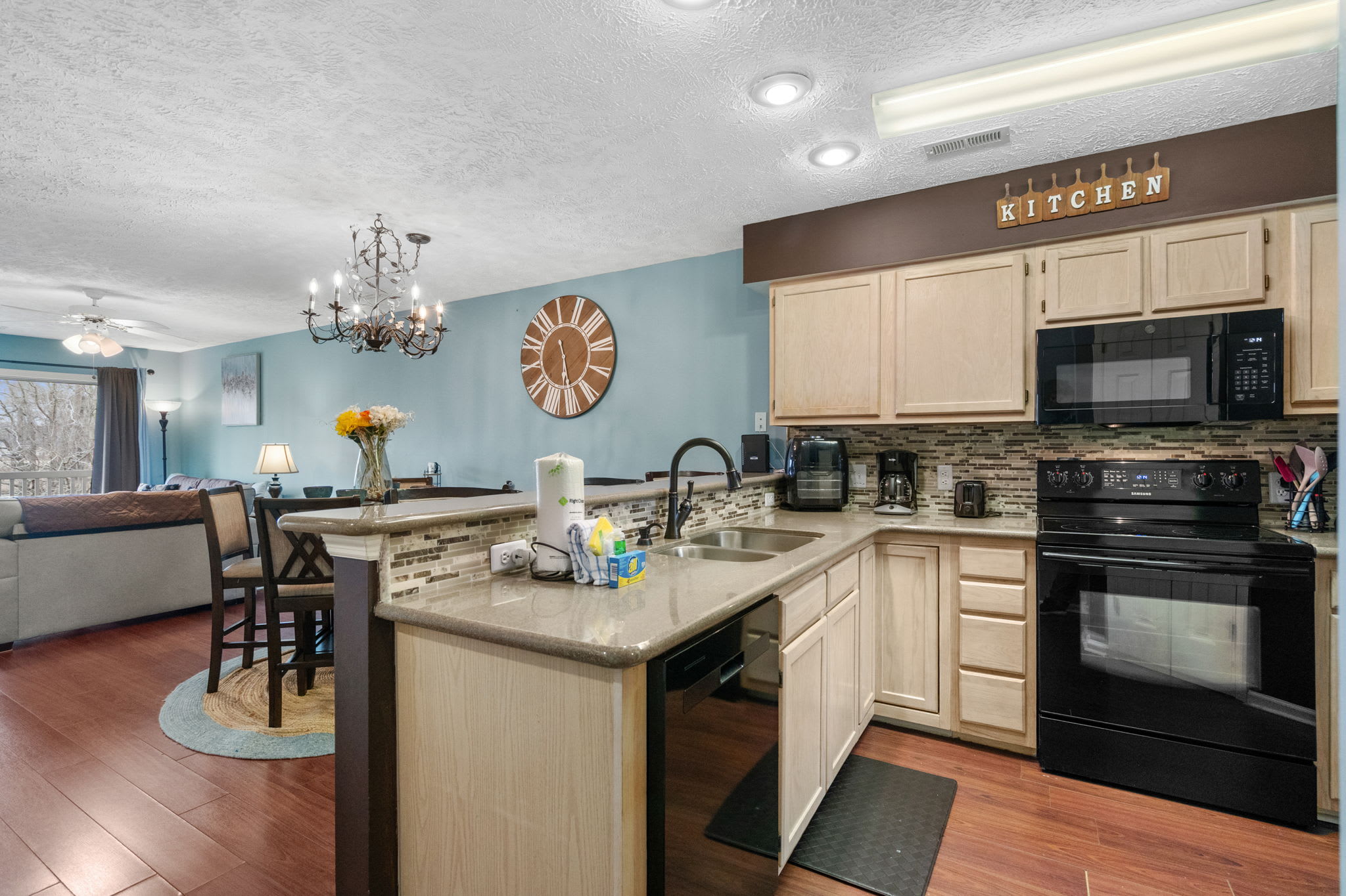 River Oaks Unit 12E | Photo 11