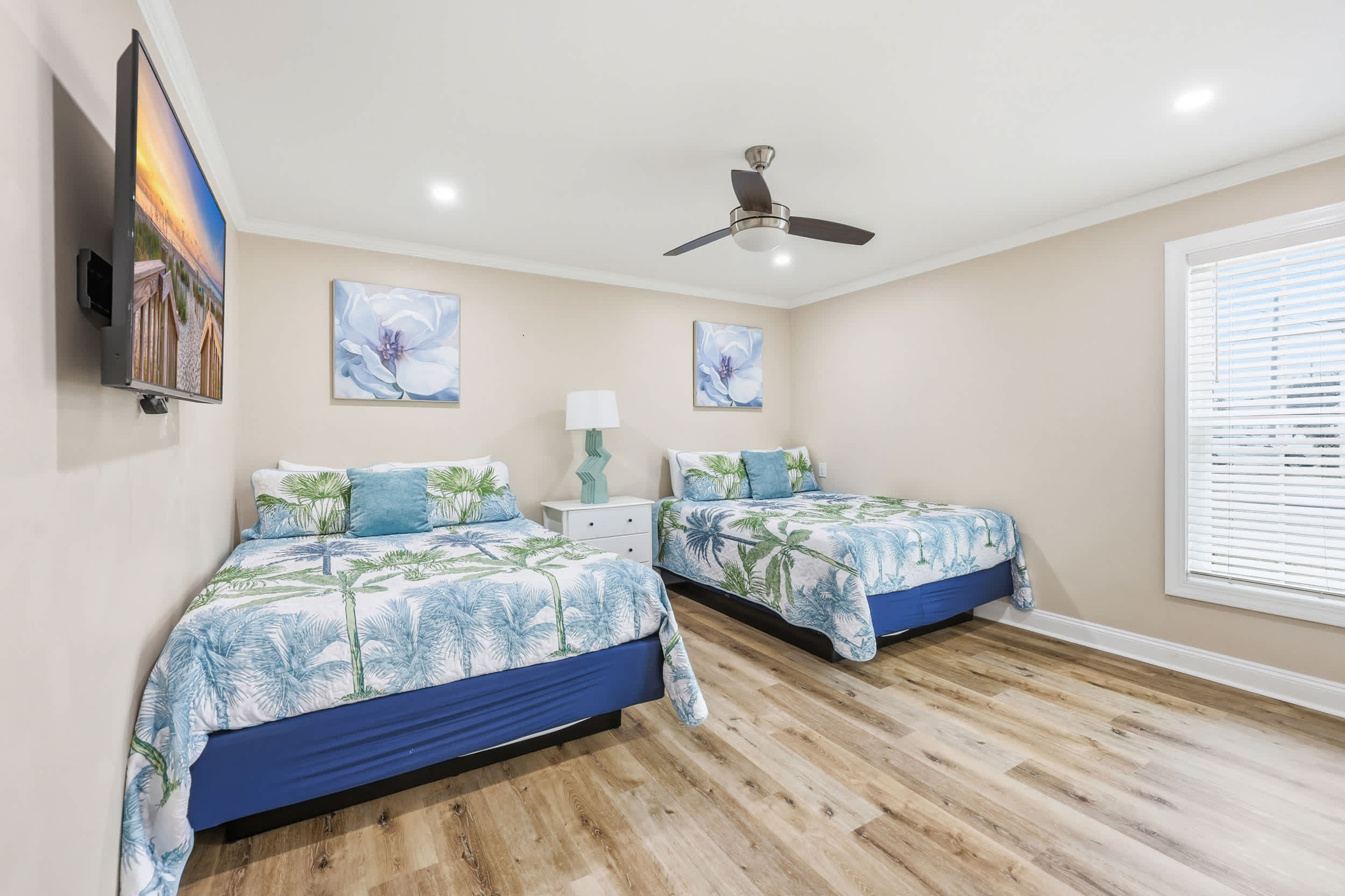 White Lotus Beach Retreat w Pool and Ocean Peek