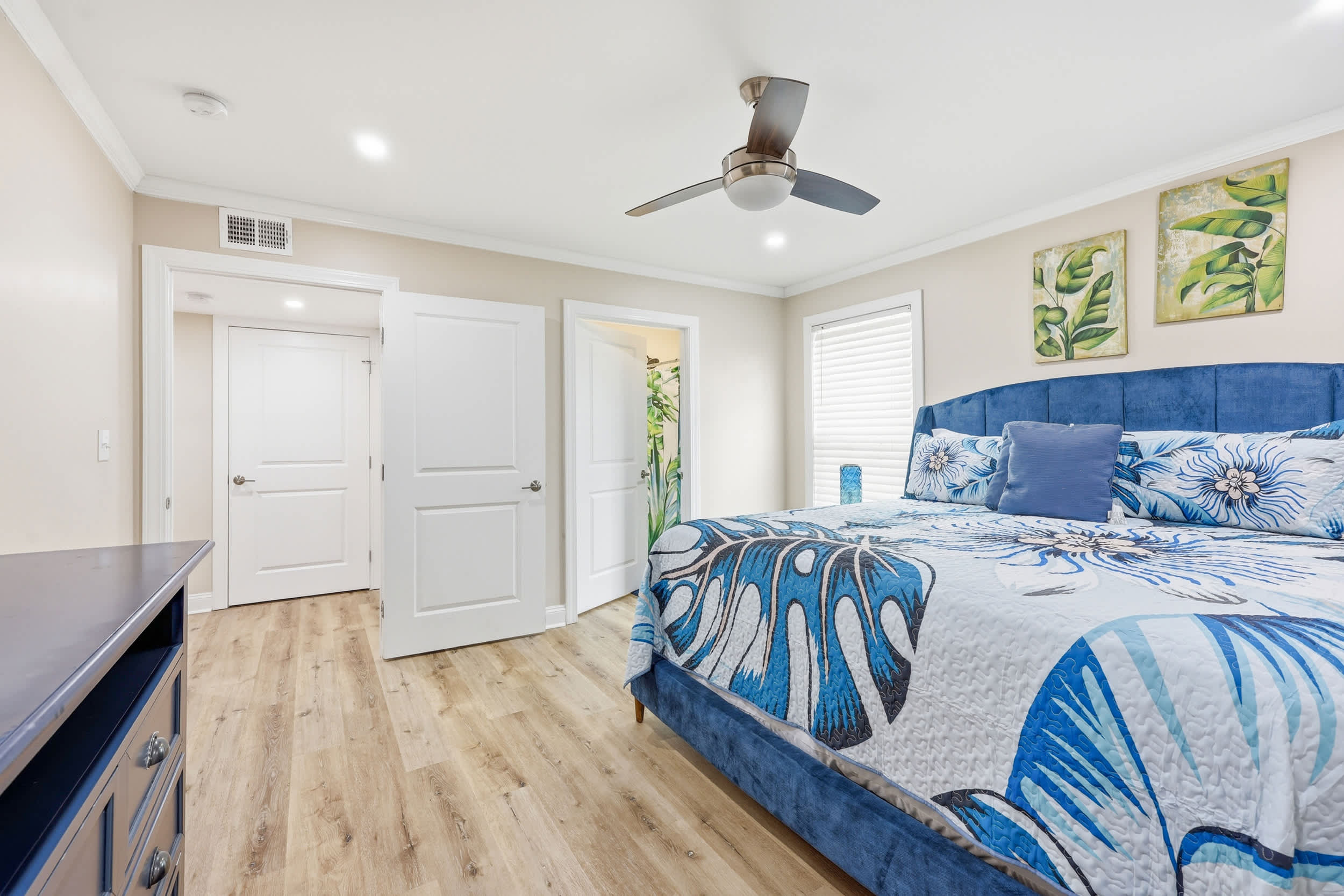 White Lotus Beach Retreat w Pool and Ocean Peek