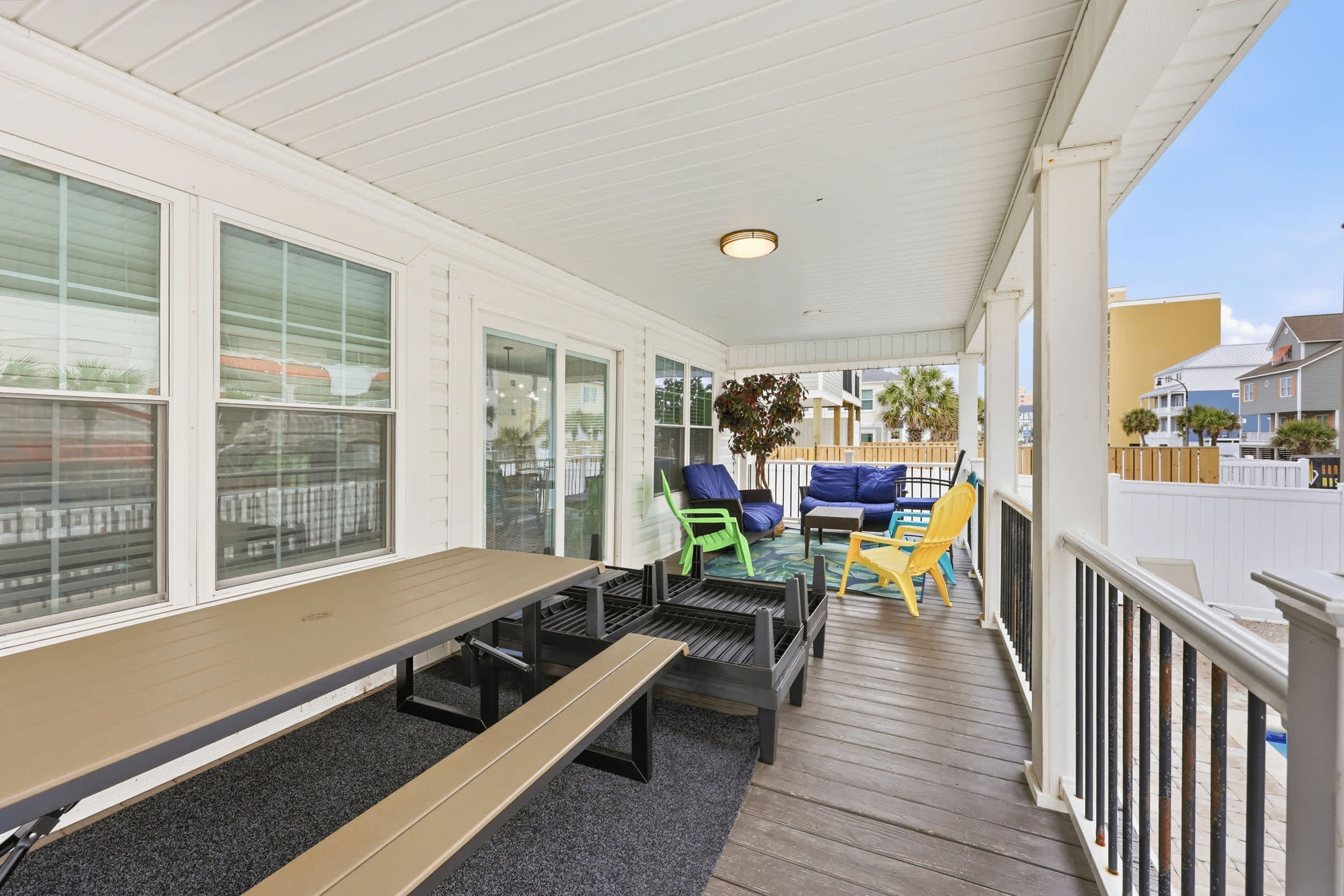 White Lotus Beach Retreat w Pool and Ocean Peek