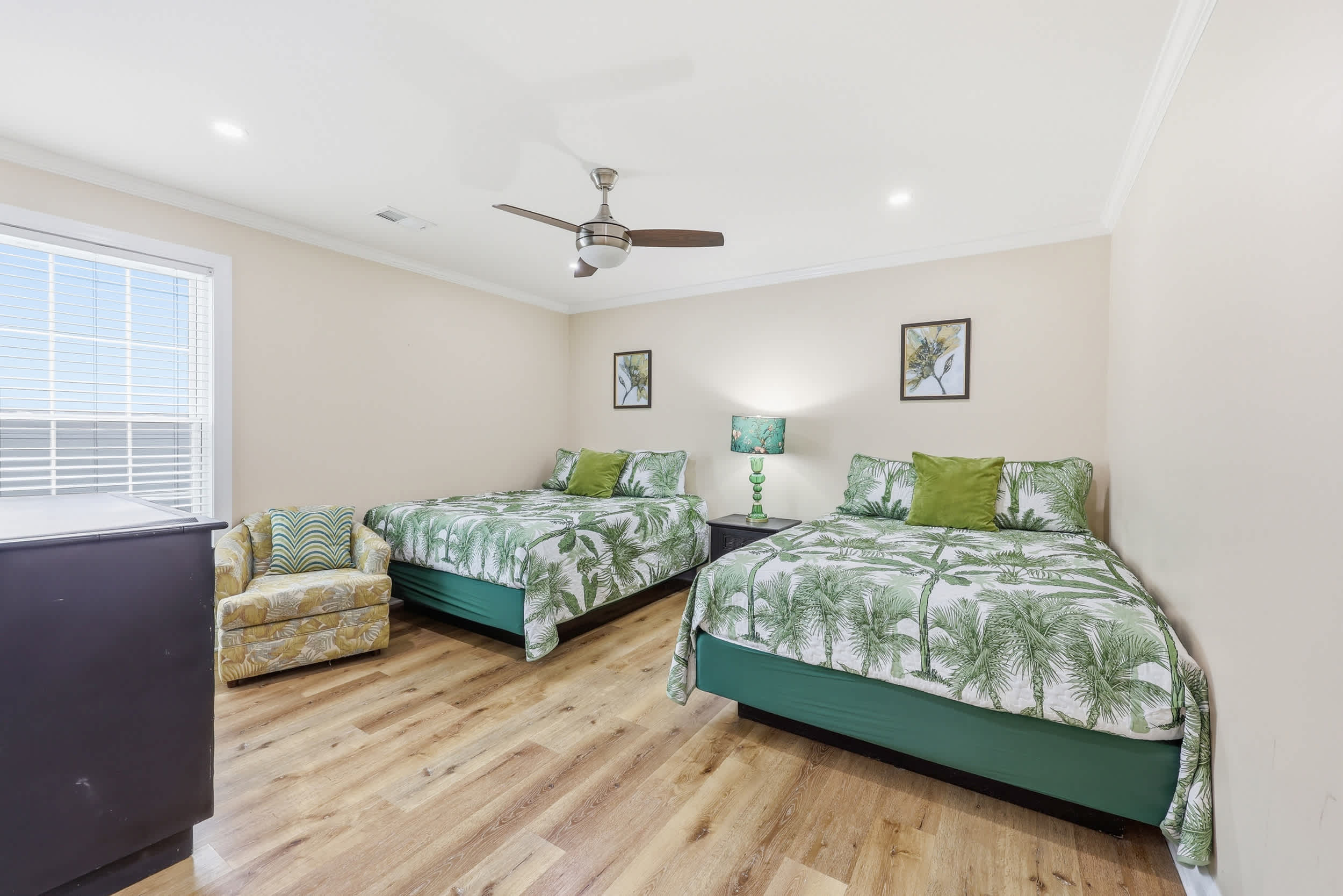 White Lotus Beach Retreat w Pool and Ocean Peek