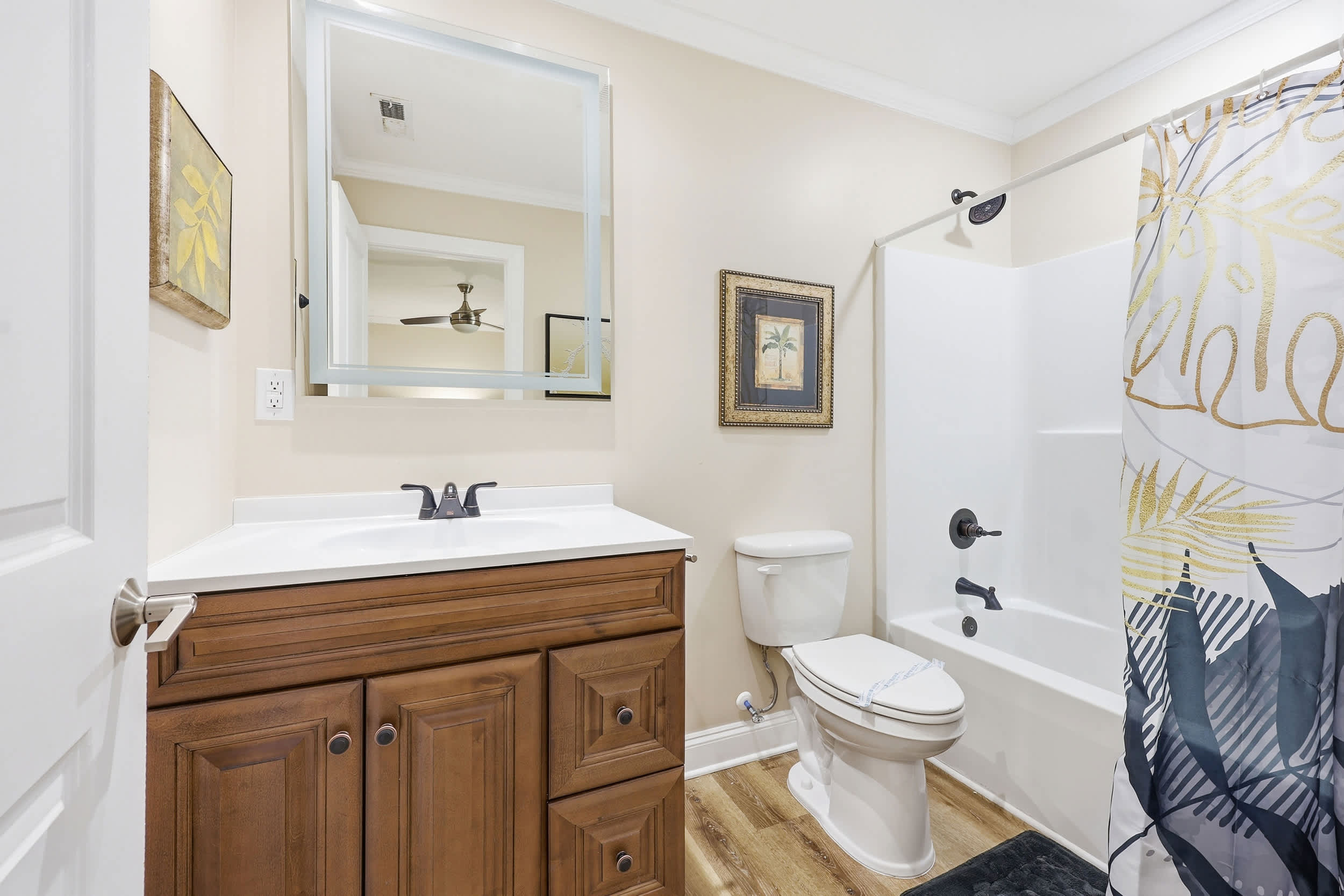 White Lotus Beach Retreat w Pool and Ocean Peek