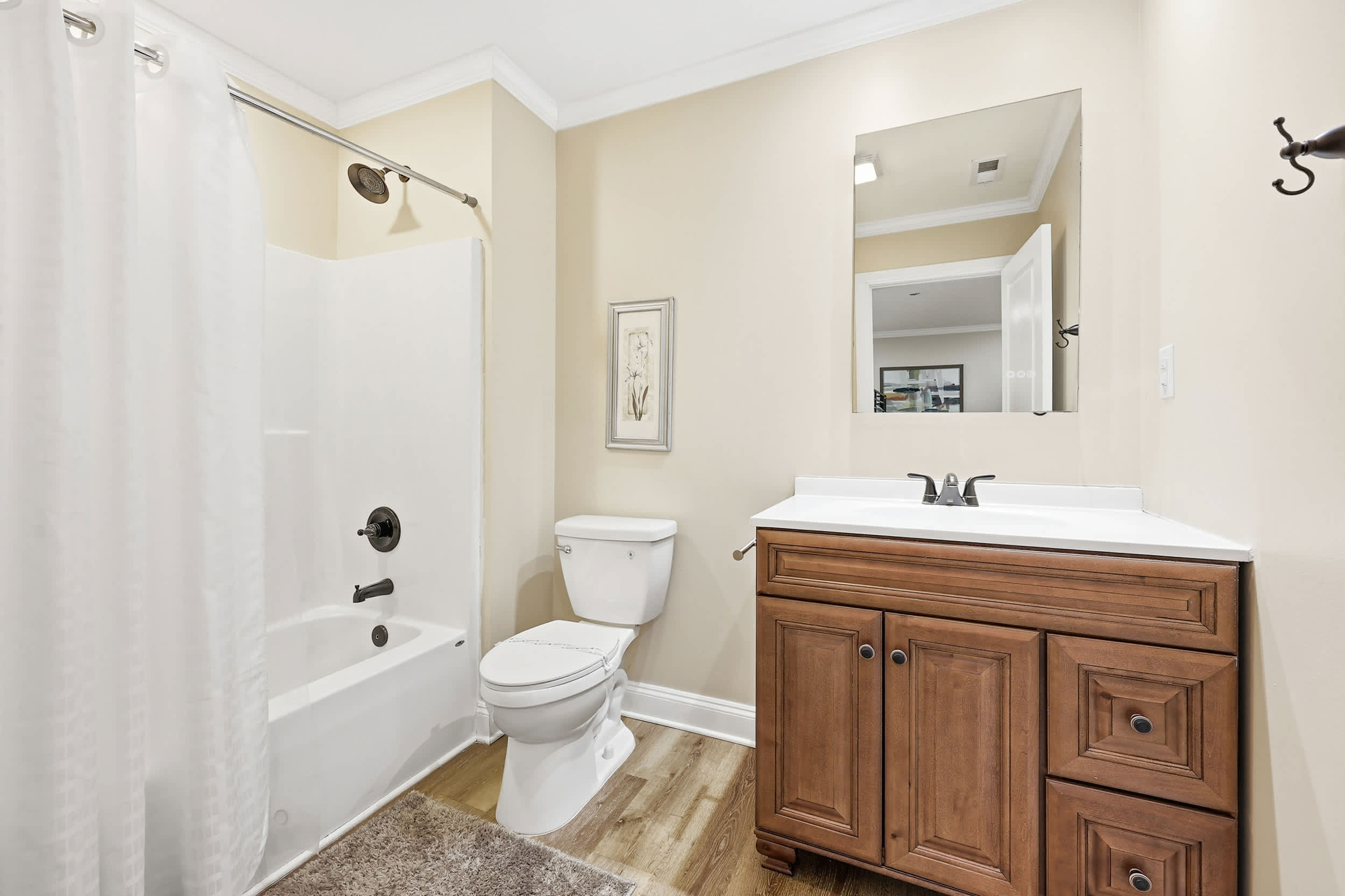 White Lotus Beach Retreat w Pool and Ocean Peek