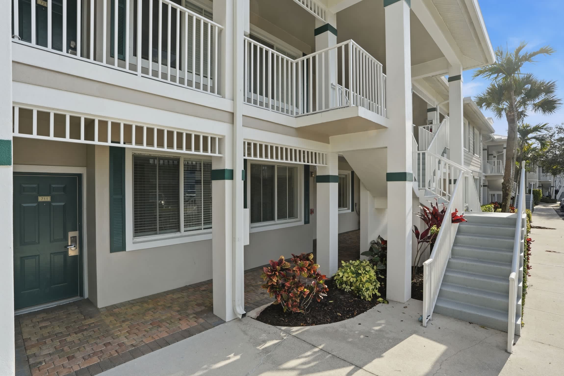 712 First Floor Golf Lake View Villa | Photo 10