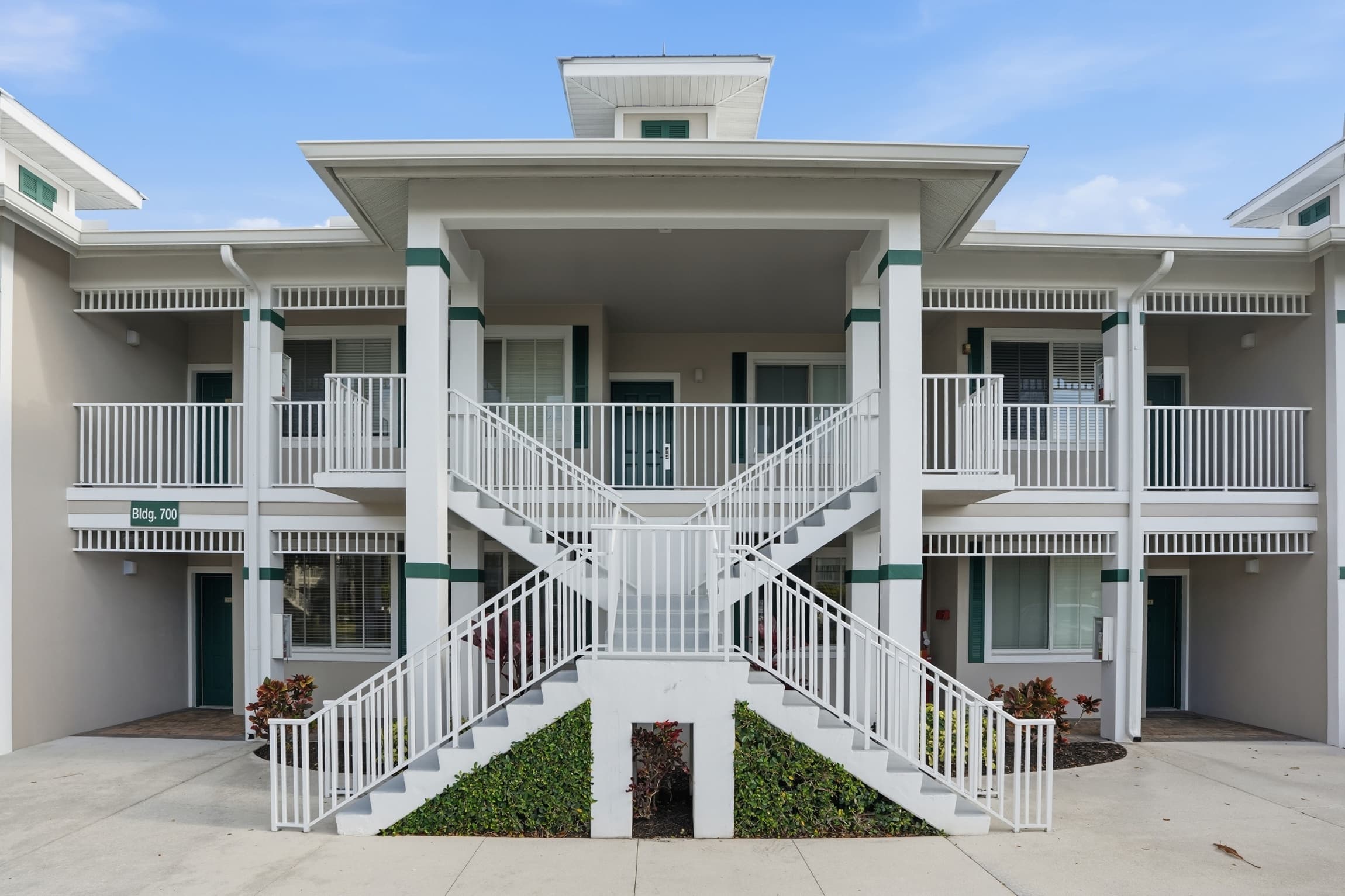 712 First Floor Golf Lake View Villa | Photo 8