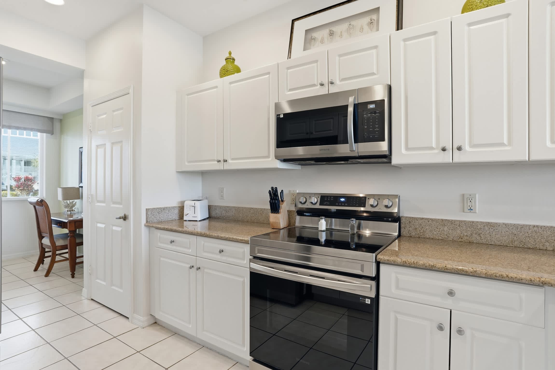 712 First Floor Golf Lake View Villa | Photo 11