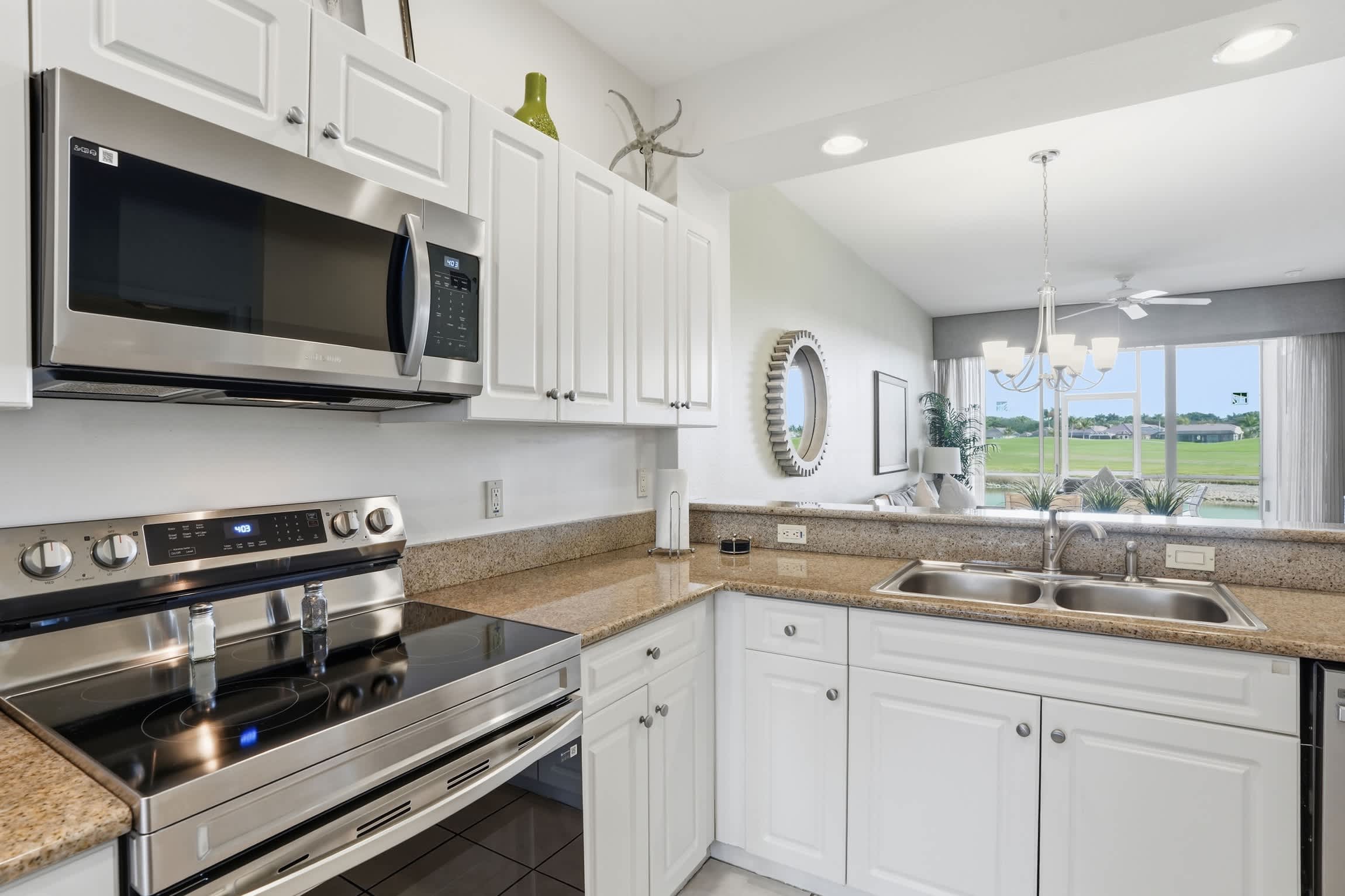 712 First Floor Golf Lake View Villa | Photo 2