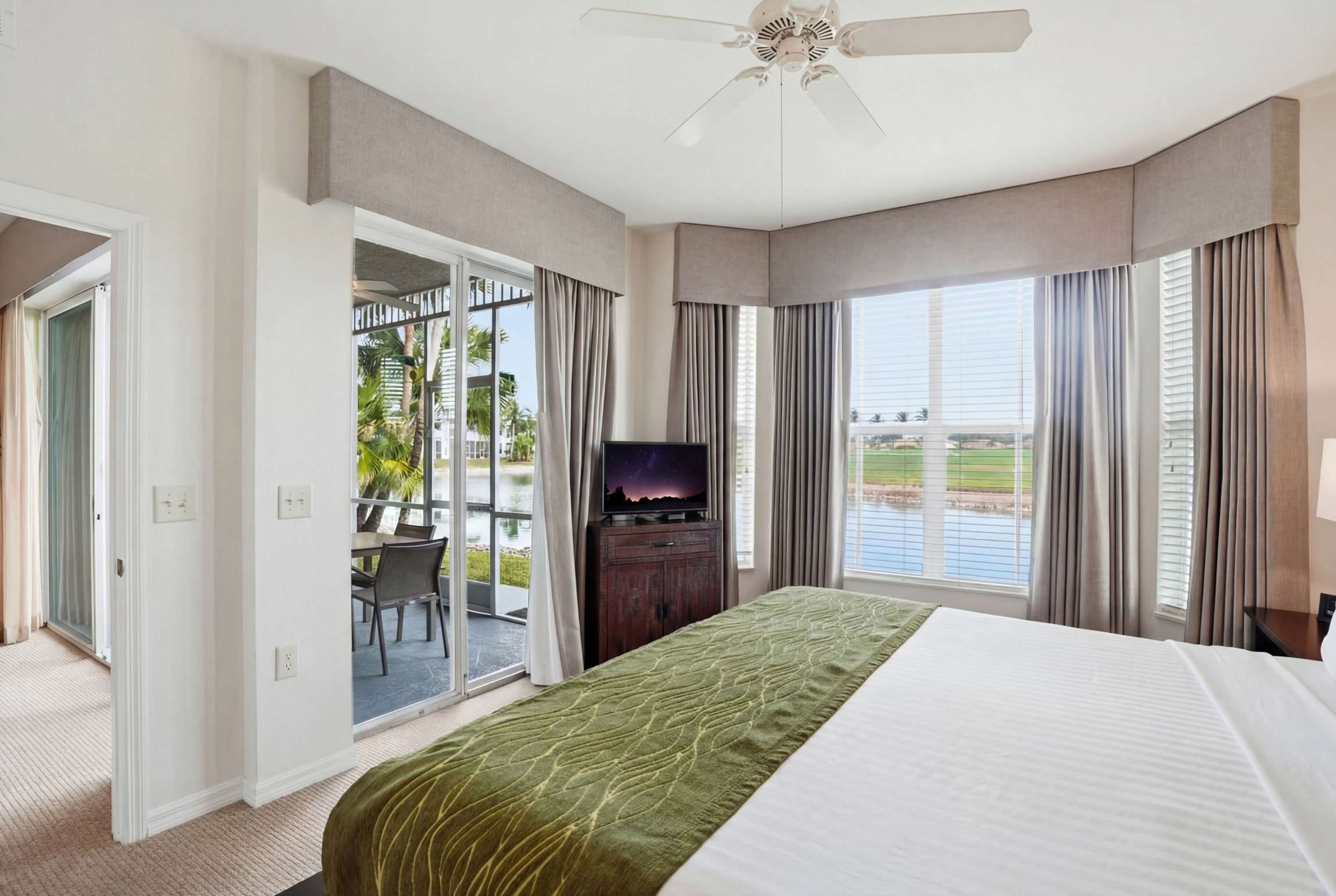 712 First Floor Golf Lake View Villa | Photo 22