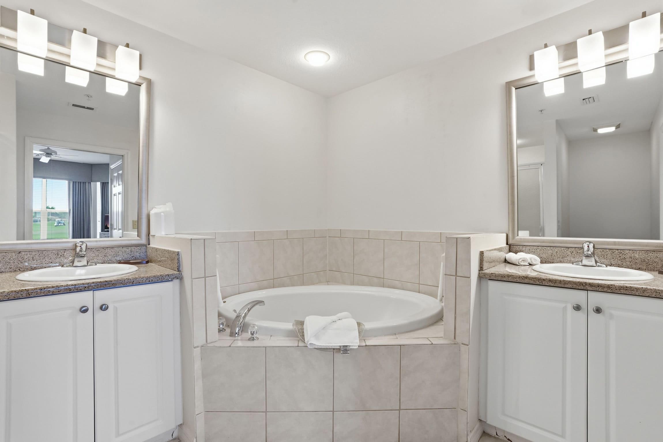 712 First Floor Golf Lake View Villa | Photo 23