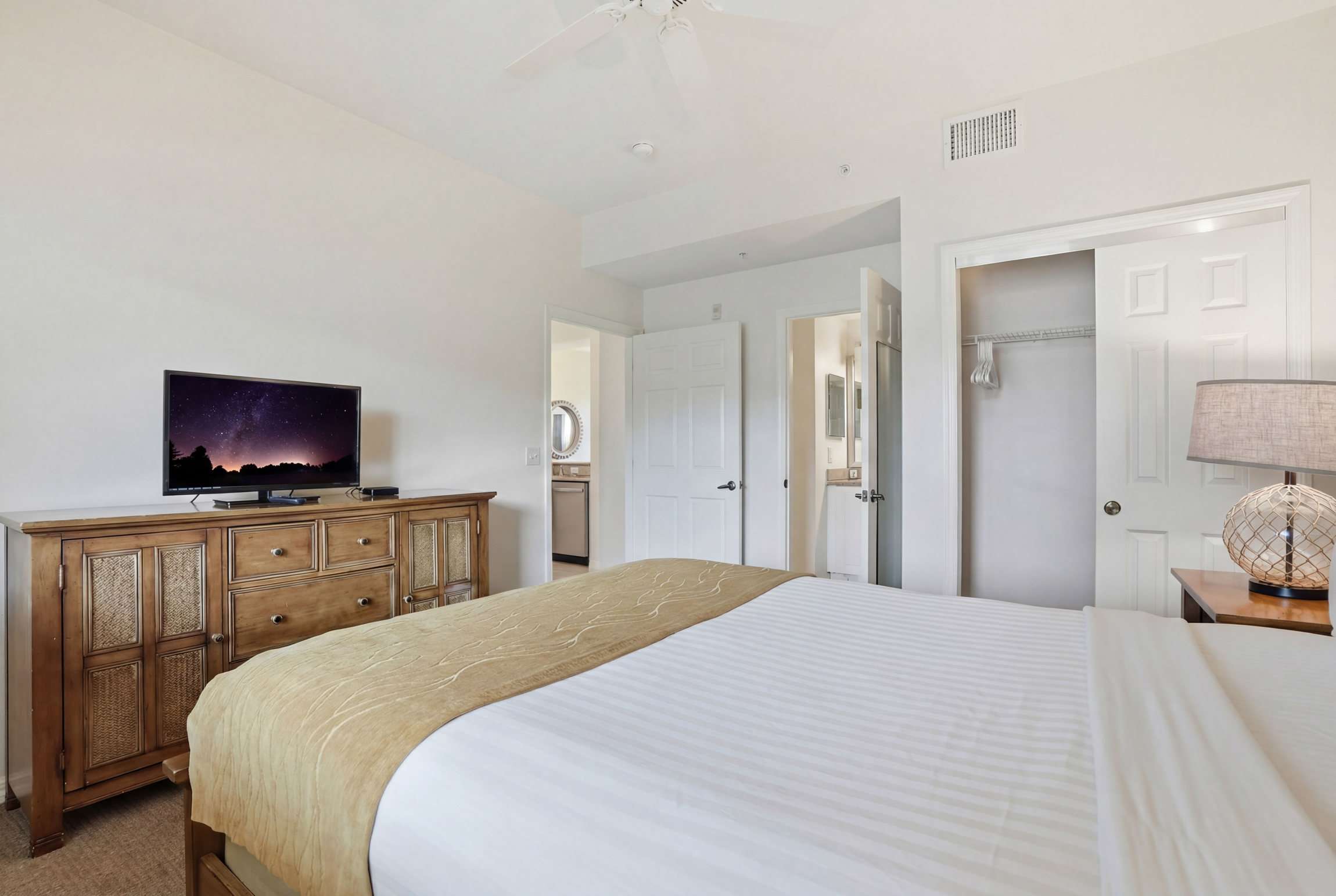 712 First Floor Golf Lake View Villa | Photo 26