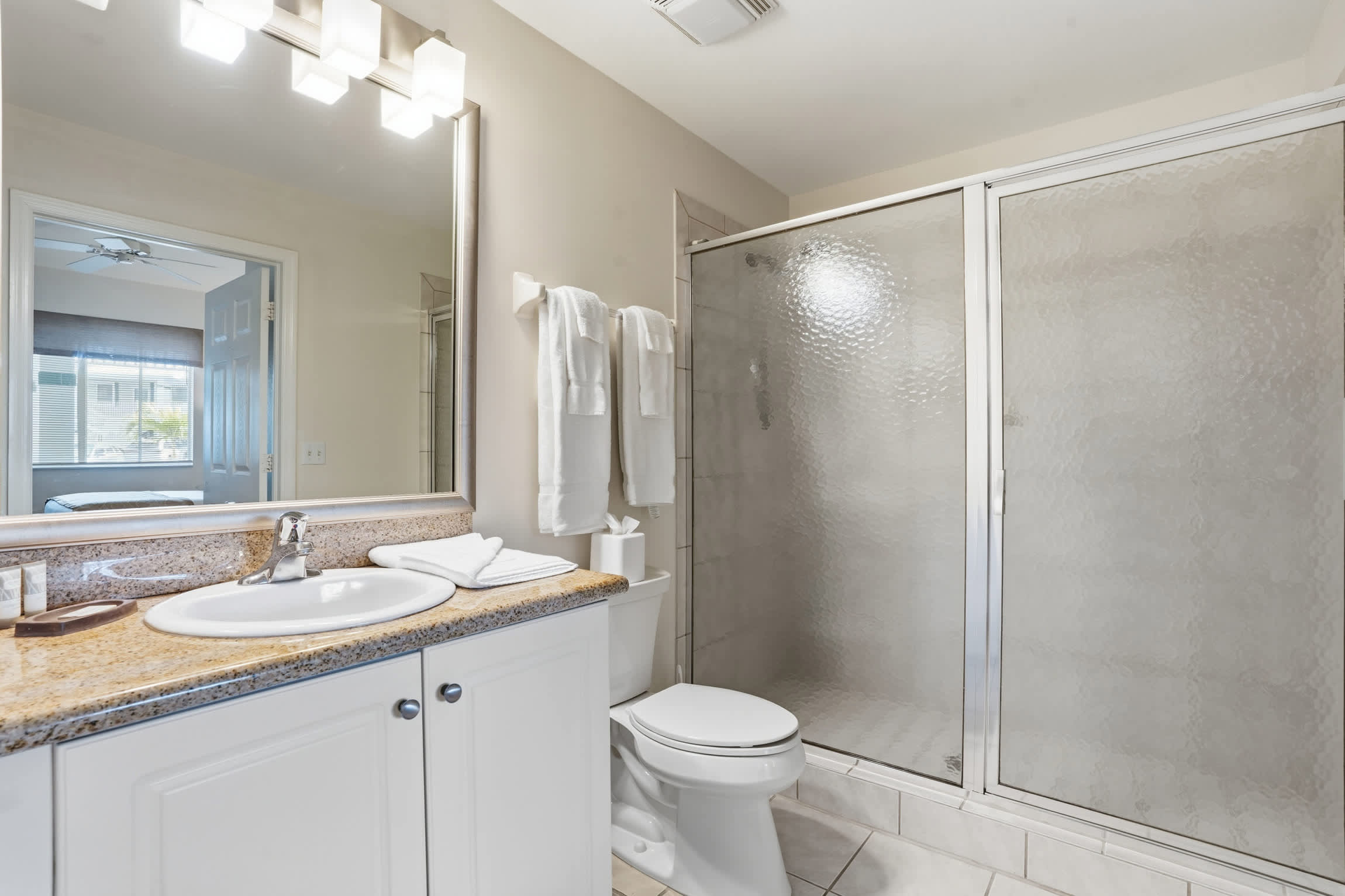 712 First Floor Golf Lake View Villa | Photo 27