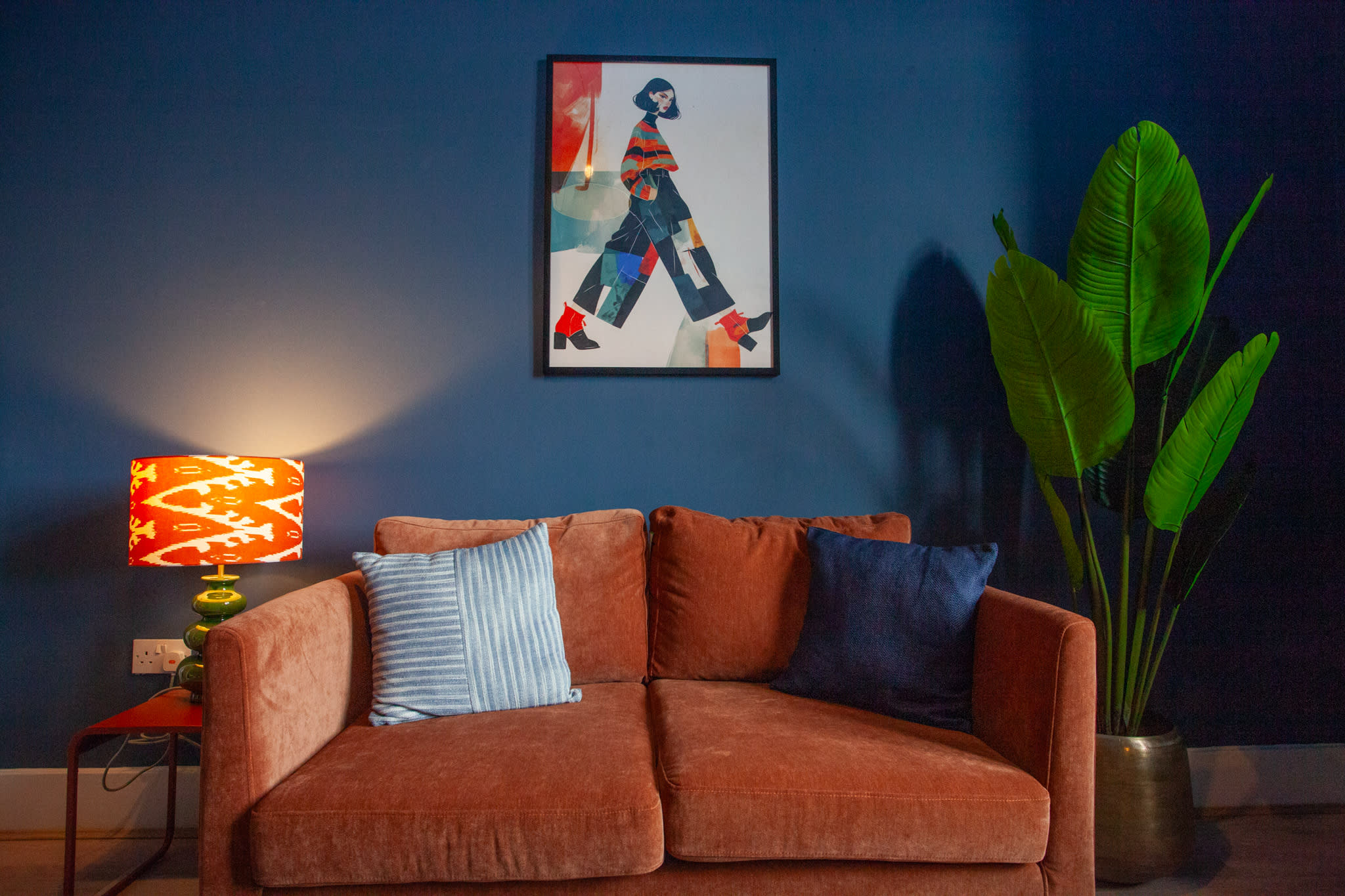 View Stylish Newly Renovated Flat Overlooking Mansfield Park – West End in Hyndland Street 23 G11 5QE Stylish Newly Renovated Flat Overlooking Mansfield Park – West End in Hyndland Street 23 G11 5QE - Property image 5 - VivreStays