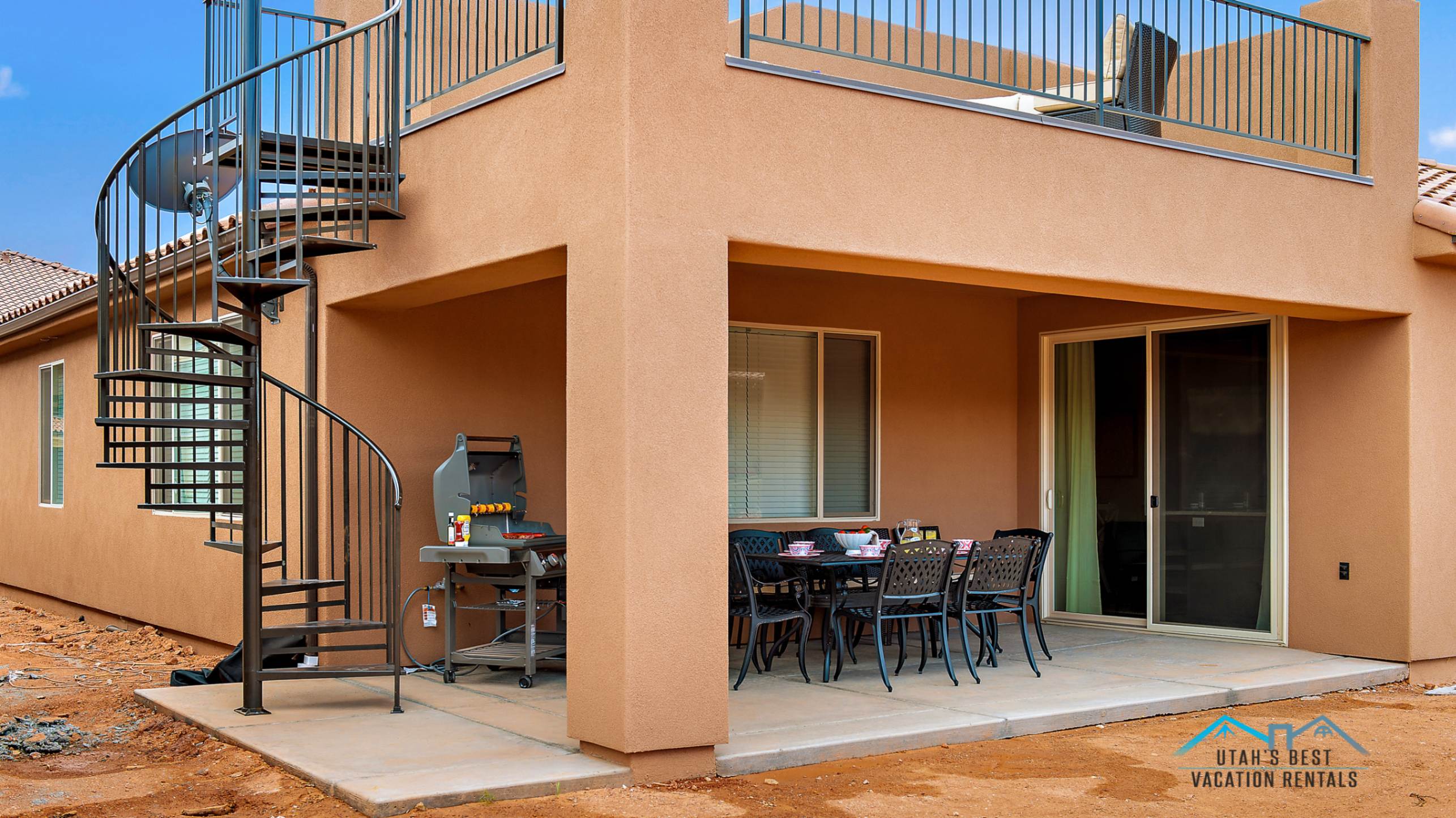 109 - Spiral stairs to awesome roof-top pool view terrace