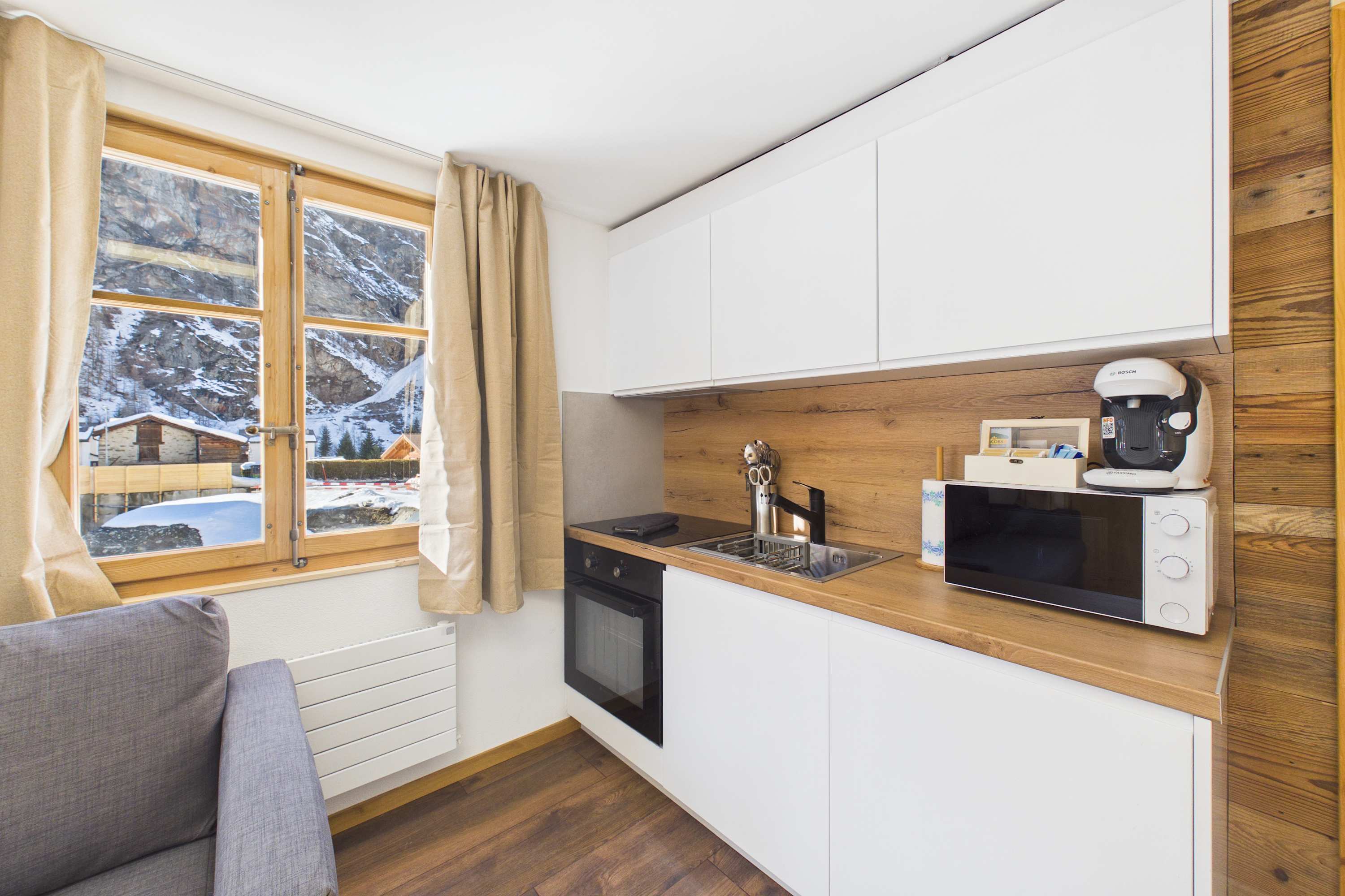 Alpine Family Apartment near Zermatt — 6