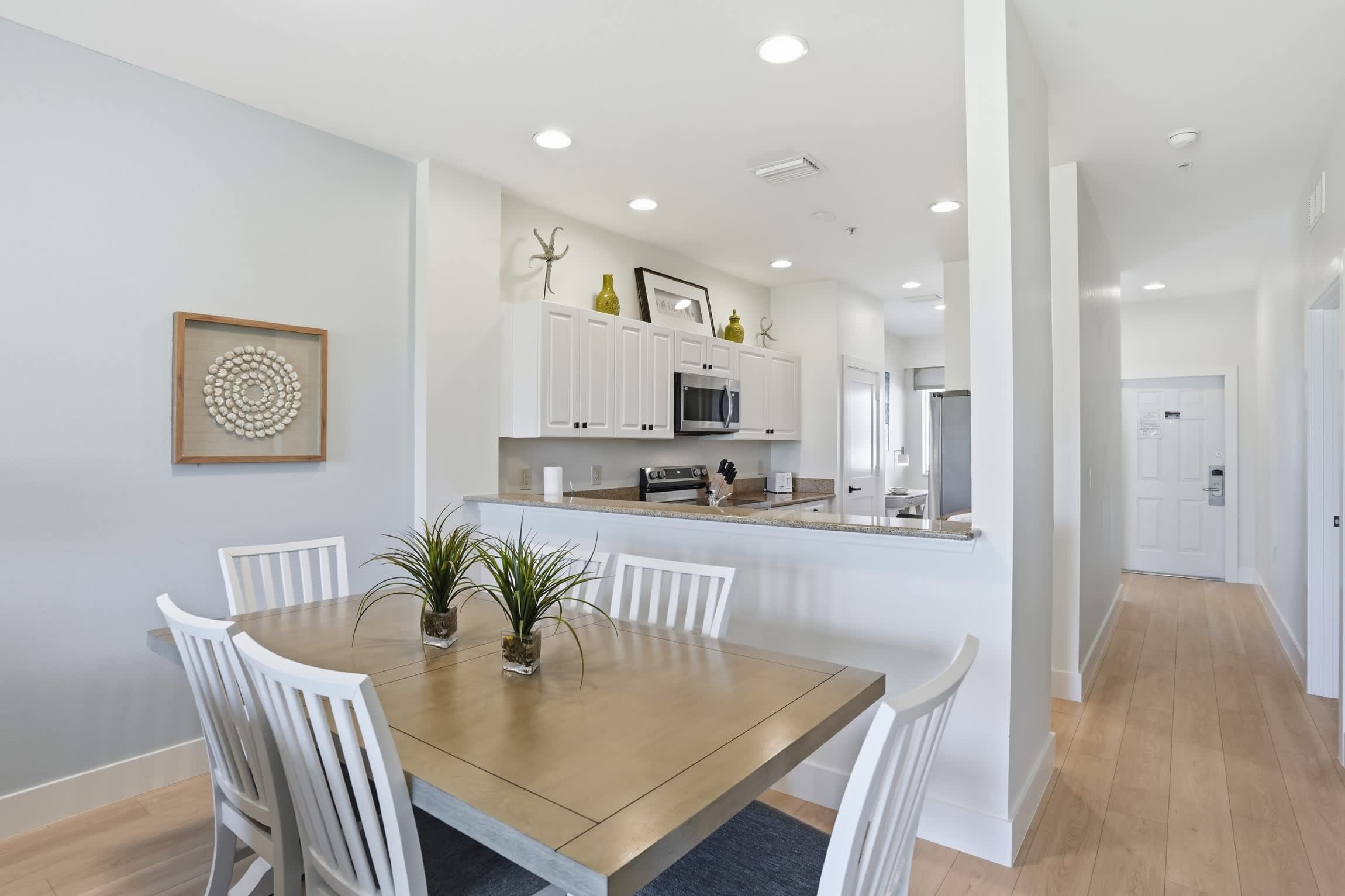 525 Golf and Lake Views Updated 1st Floor Villa | Photo 15