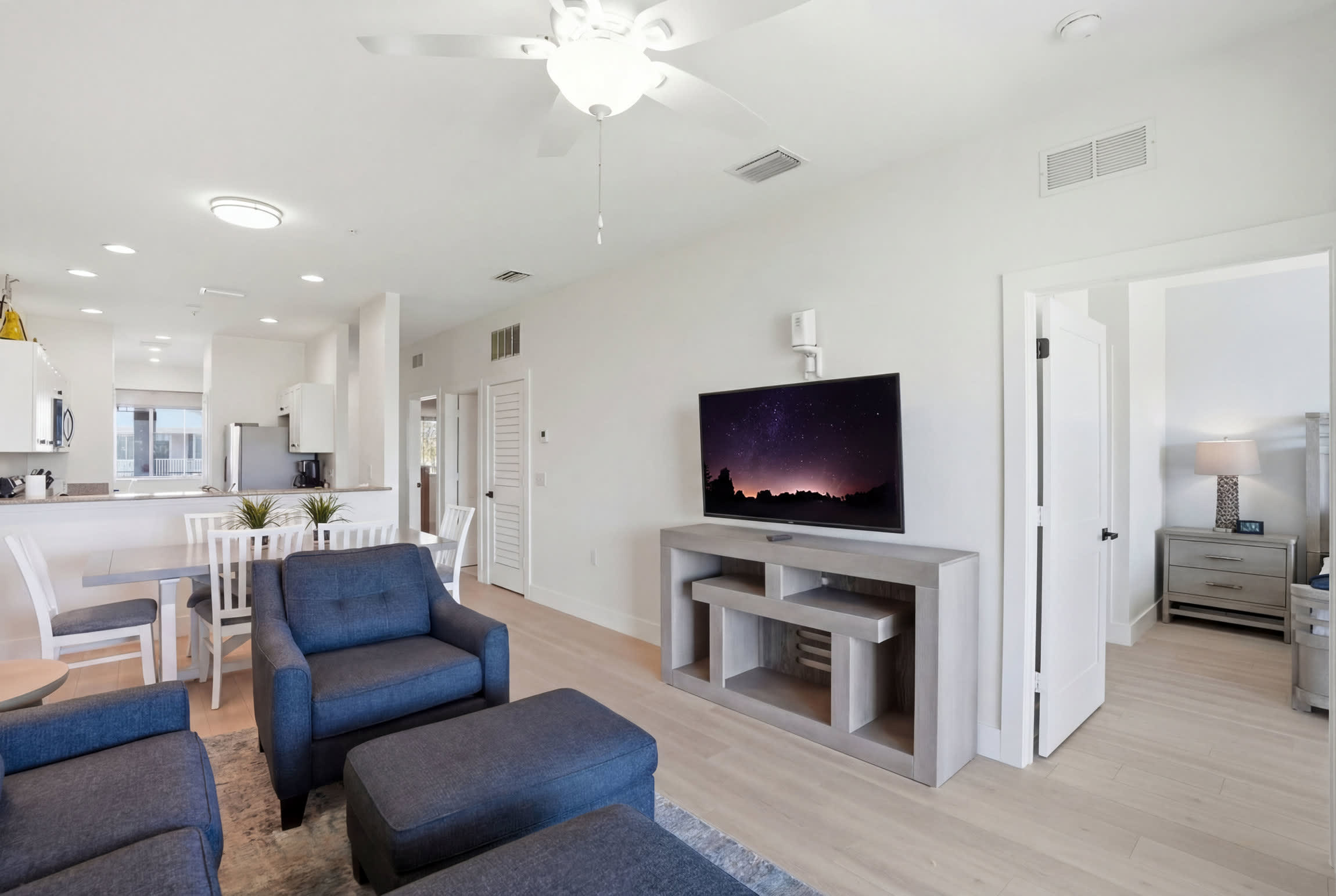 525 Golf and Lake Views Updated 1st Floor Villa | Photo 19