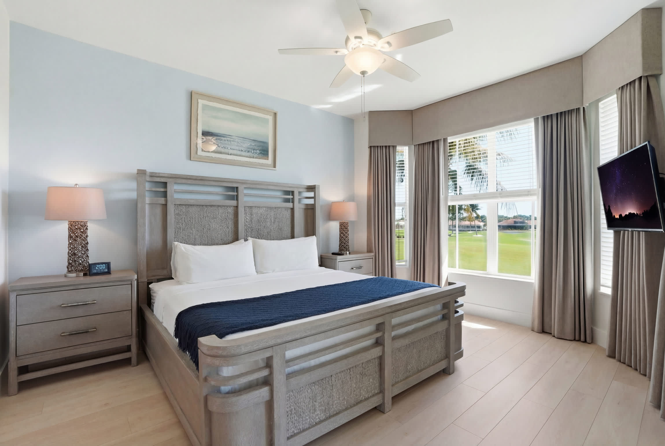 525 Golf and Lake Views Updated 1st Floor Villa | Photo 3