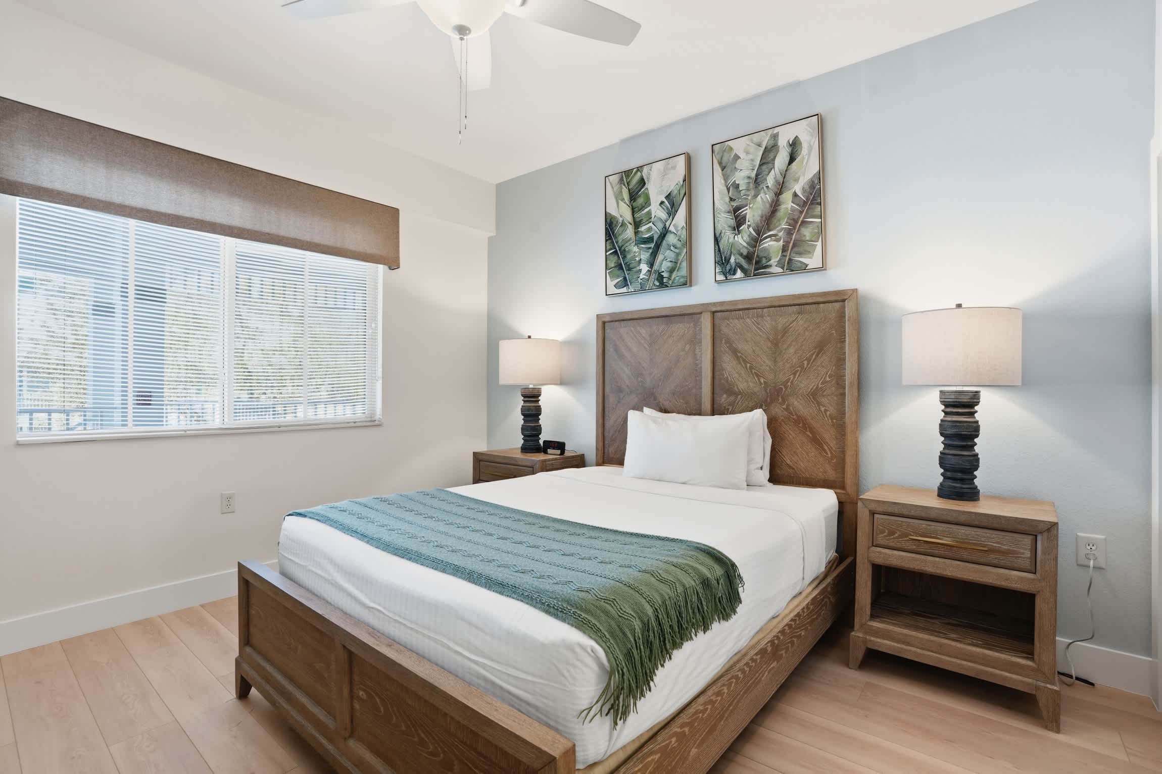 525 Golf and Lake Views Updated 1st Floor Villa | Photo 4