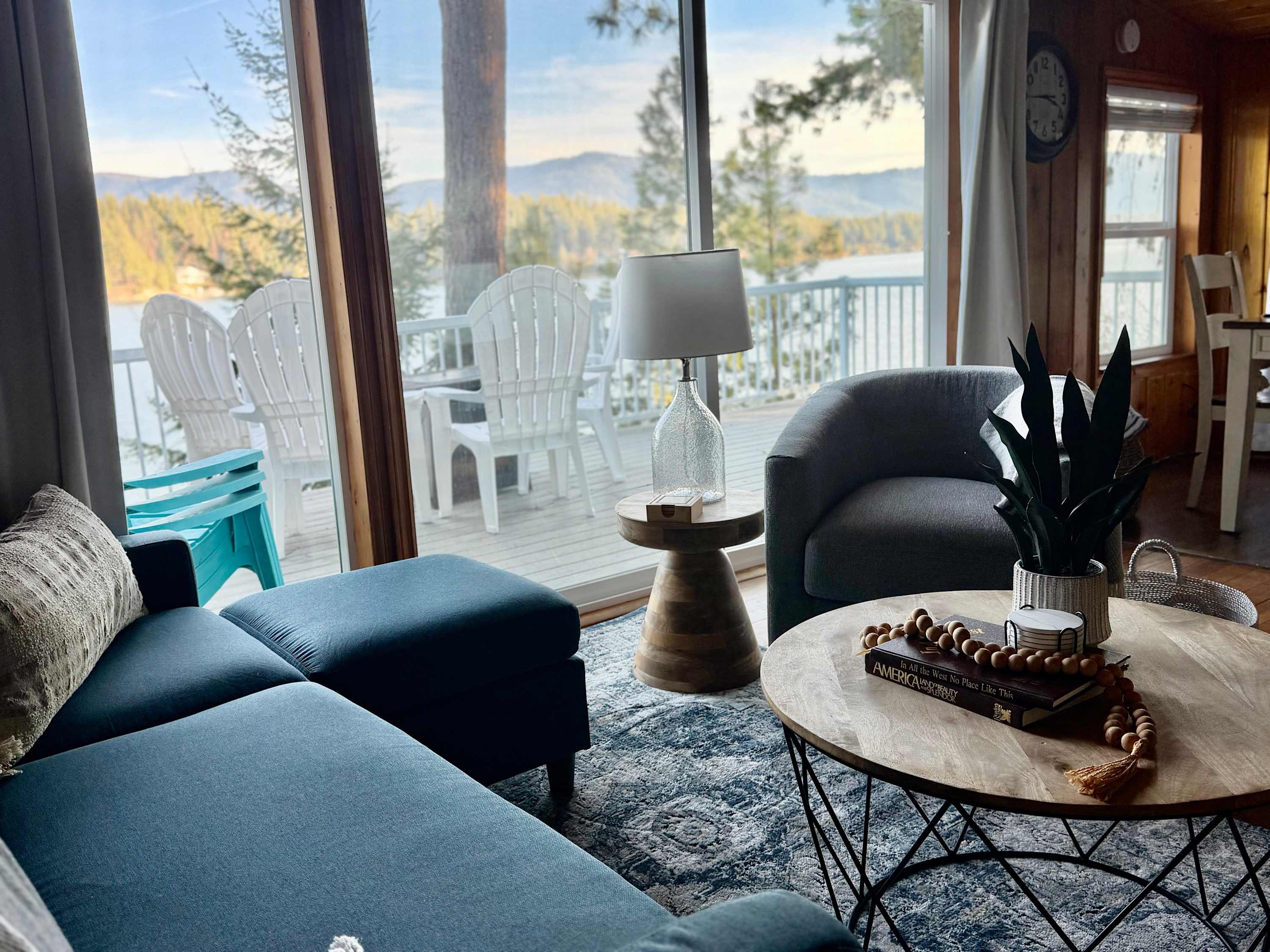 Lakefront Cabin, Dock, Kayaks & Fire Pit
