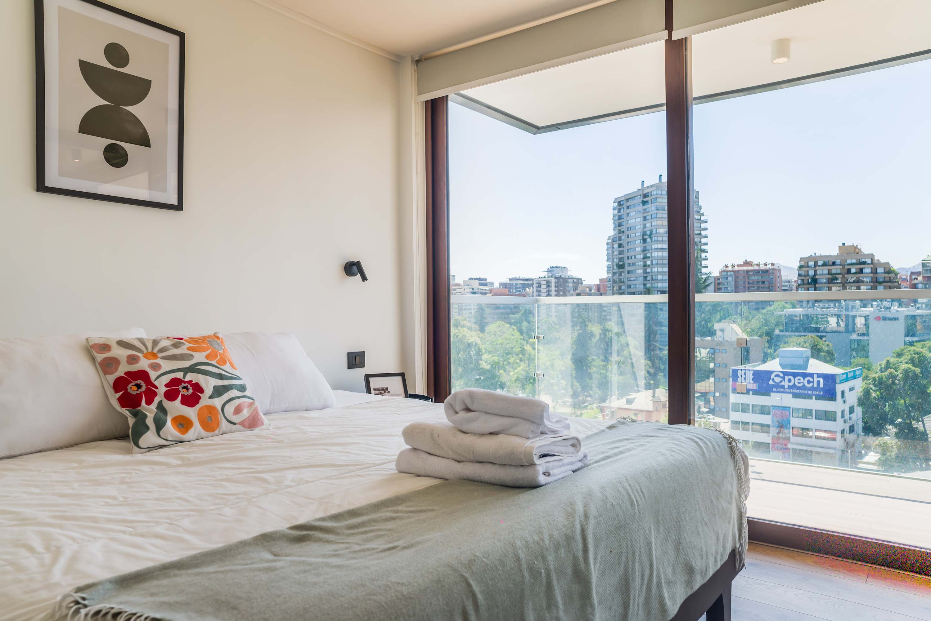 Enjoy Space and Comfort in 2BE in Las Condes
