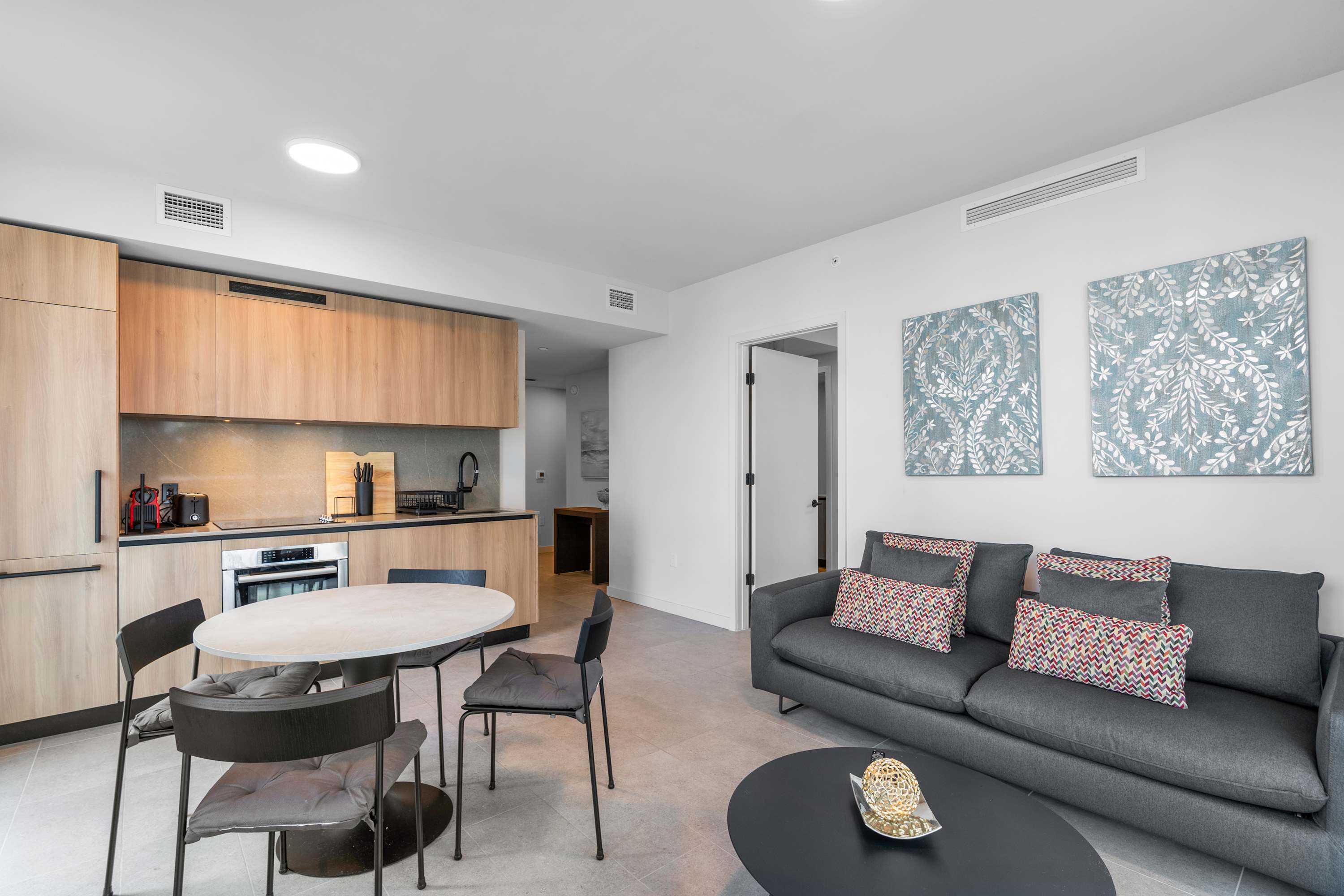 Large 2BR | Rooftop Deck | Walk to FIFA Fan Fest