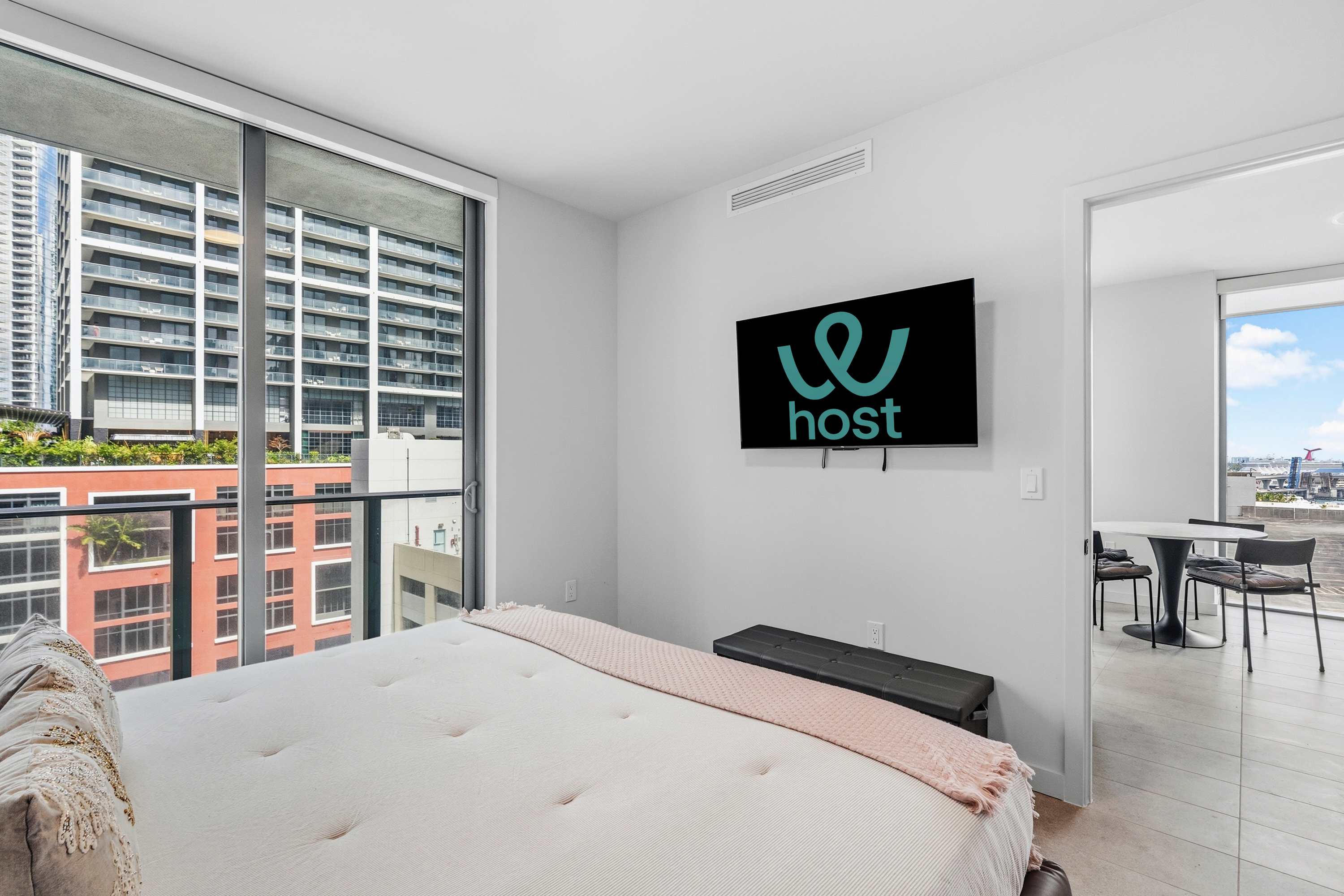 Large 2BR | Rooftop Deck | Walk to FIFA Fan Fest