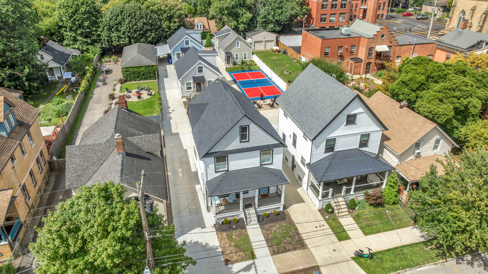 3 Houses | Pickleball, Sauna, Hot Tub | Sleeps 28