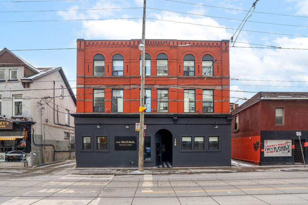 Walkable neighbourhood close to dining and attractions.