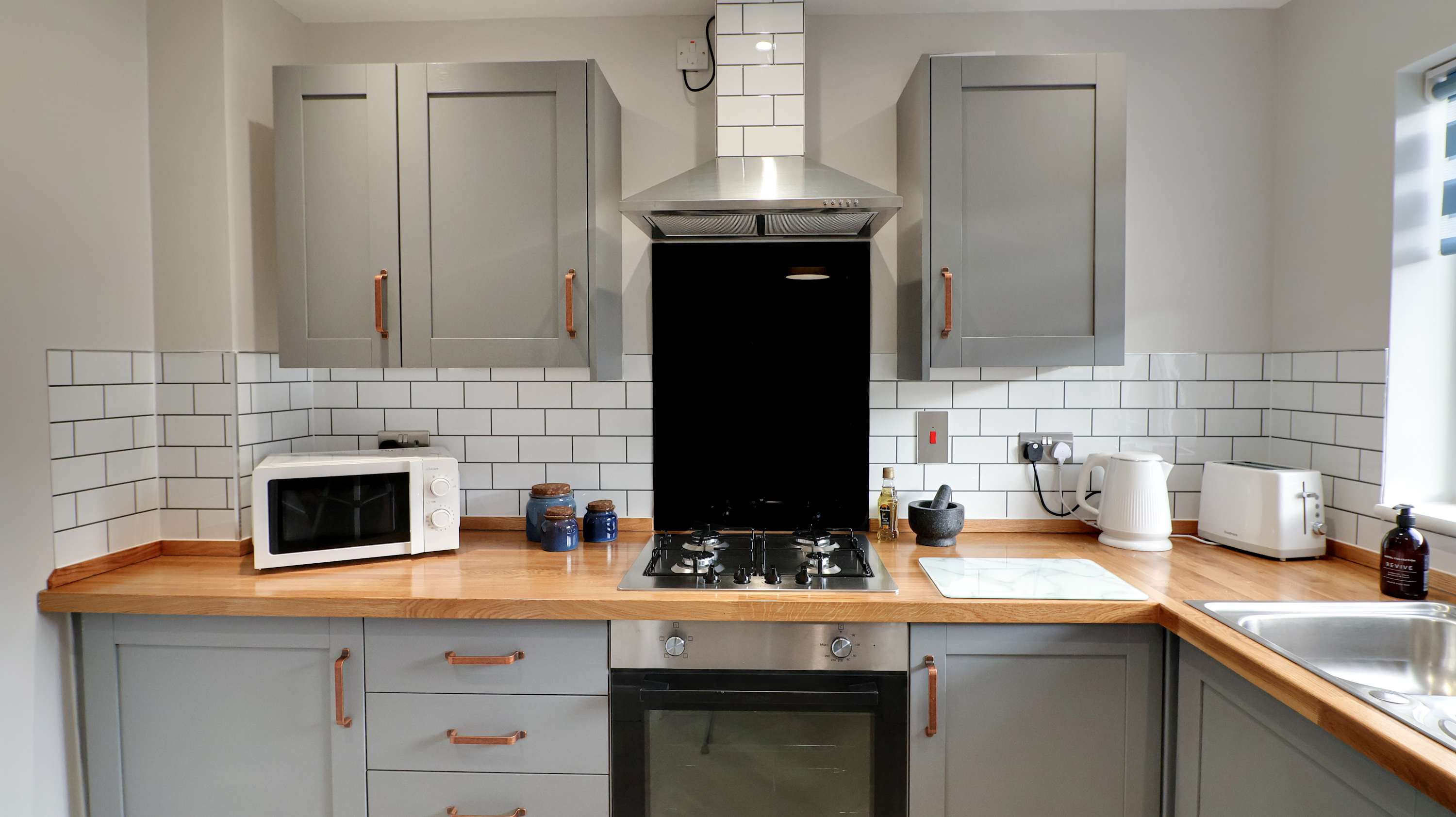 Modern House In Hartlepool With Private Parking