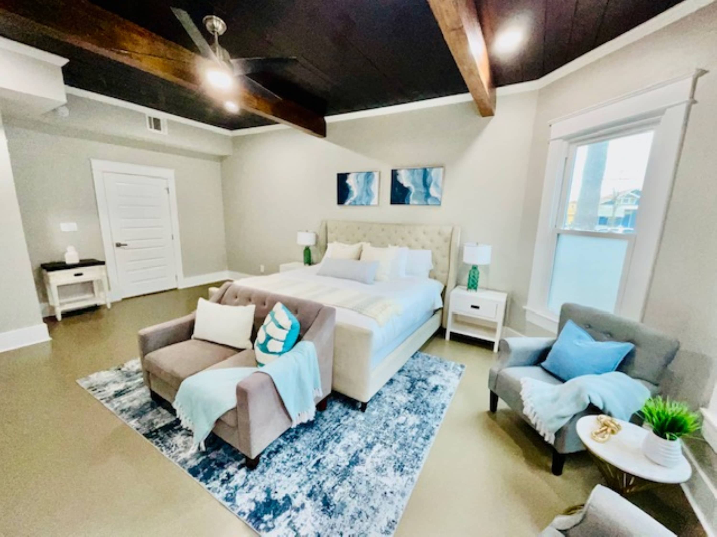 Coastal Cove Near Beach 4