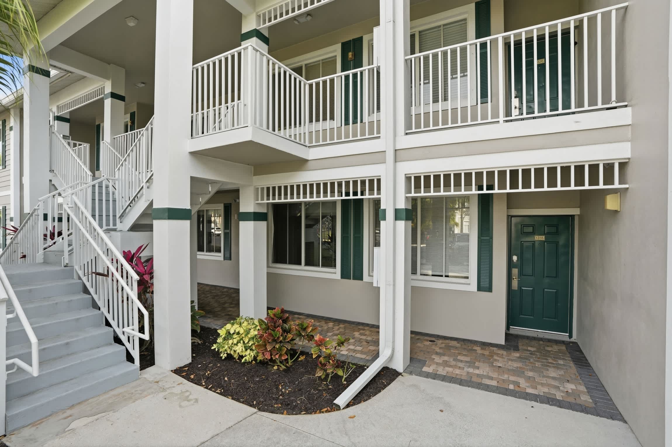 1325 Beautiful Golf Course Views Sleeps 6 | Photo 8