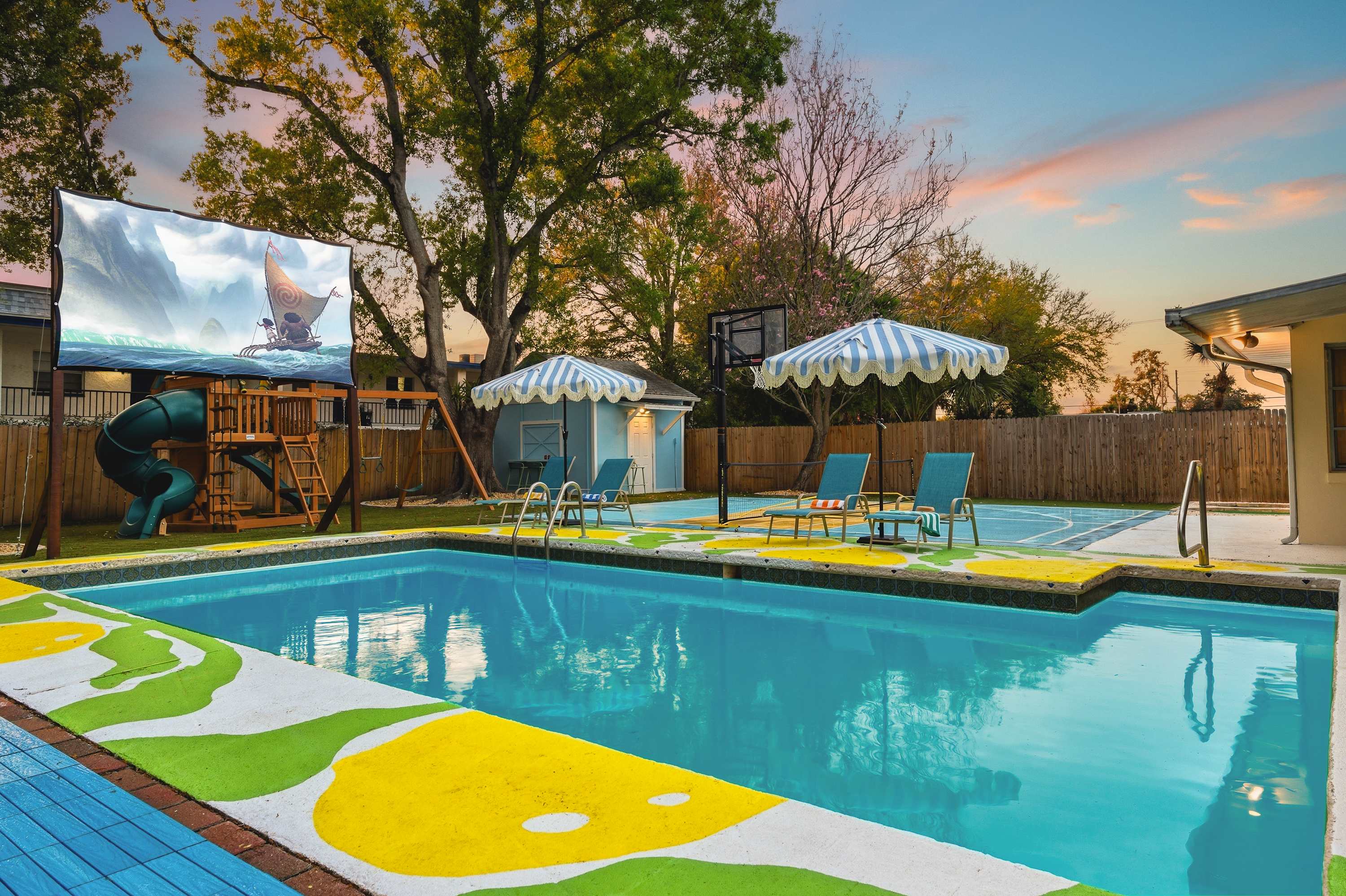 Heated Pool! Playground Mini Golf Sport Court