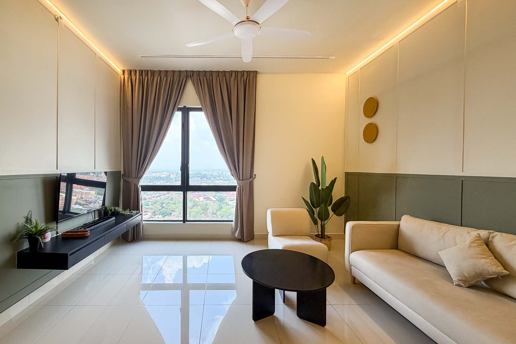 Modern 2BR Stay, Pool, Near Jonker St Melaka — Melaka, Melaka — vacation rental