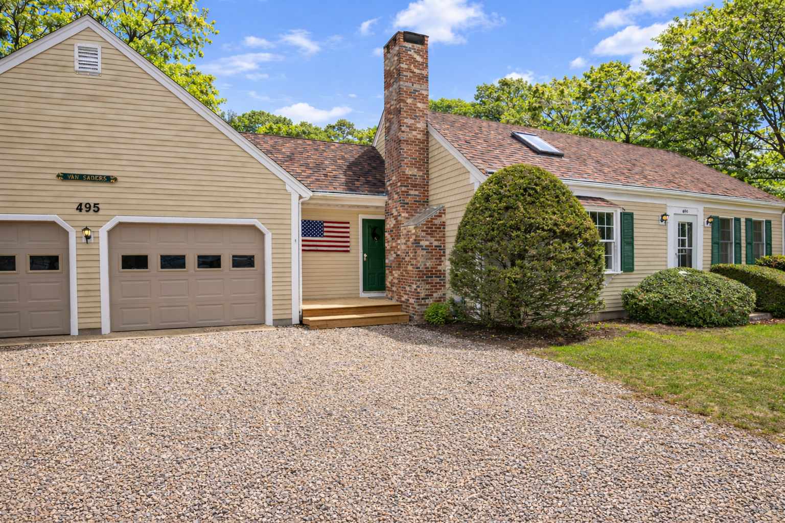 Game Room, Cozy & Mins to Beaches! — Eastham, MA — vacation rental