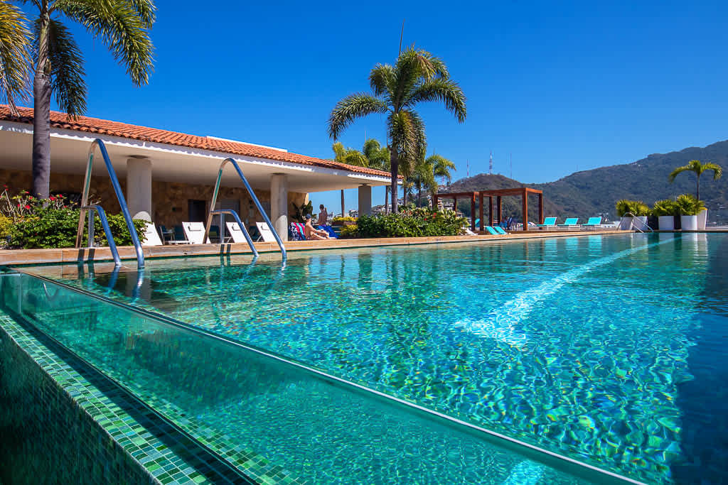 The Park 306 | Ocean View • Heated Pool •