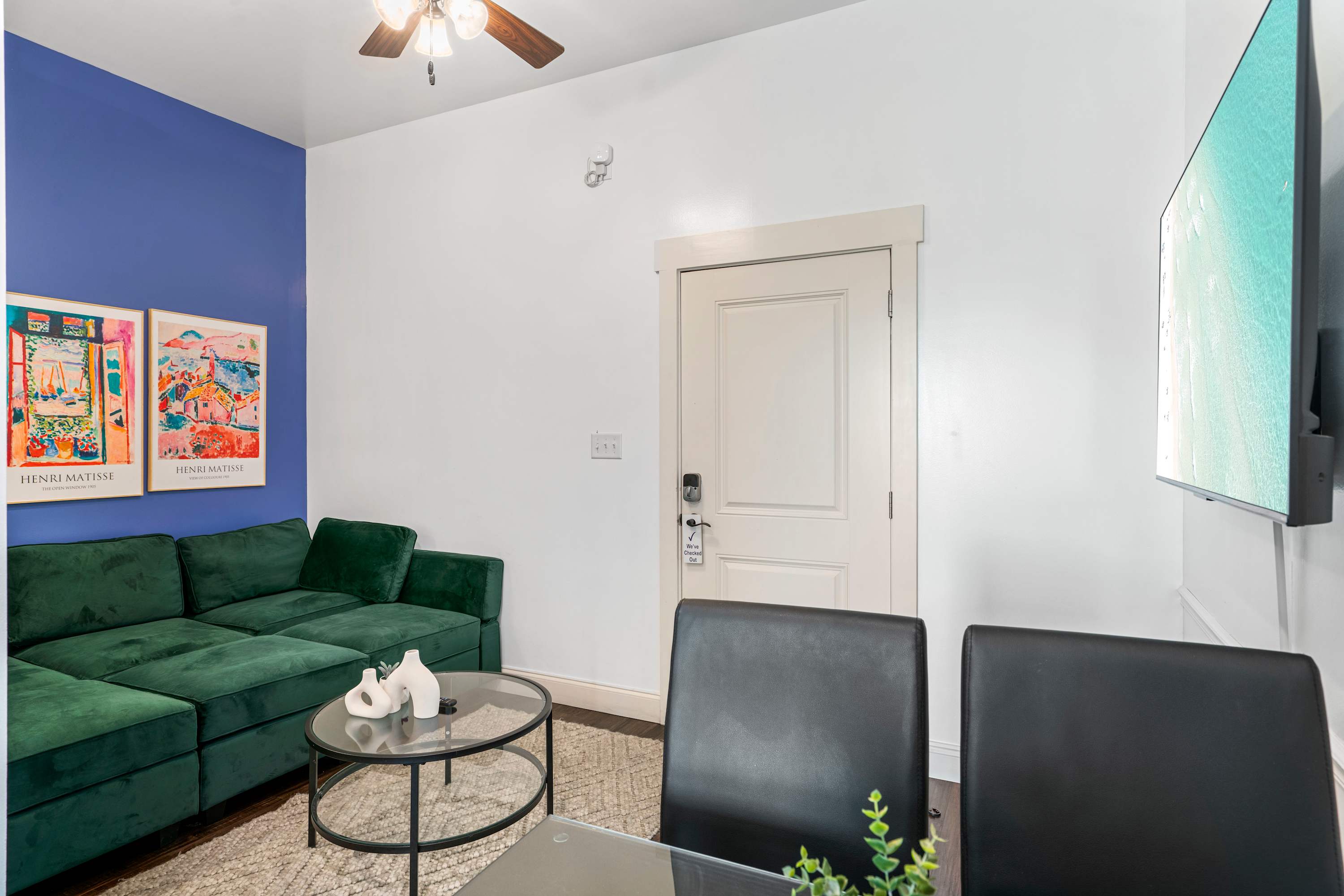 30A Inn Suites Superior Room King Queen 22 4