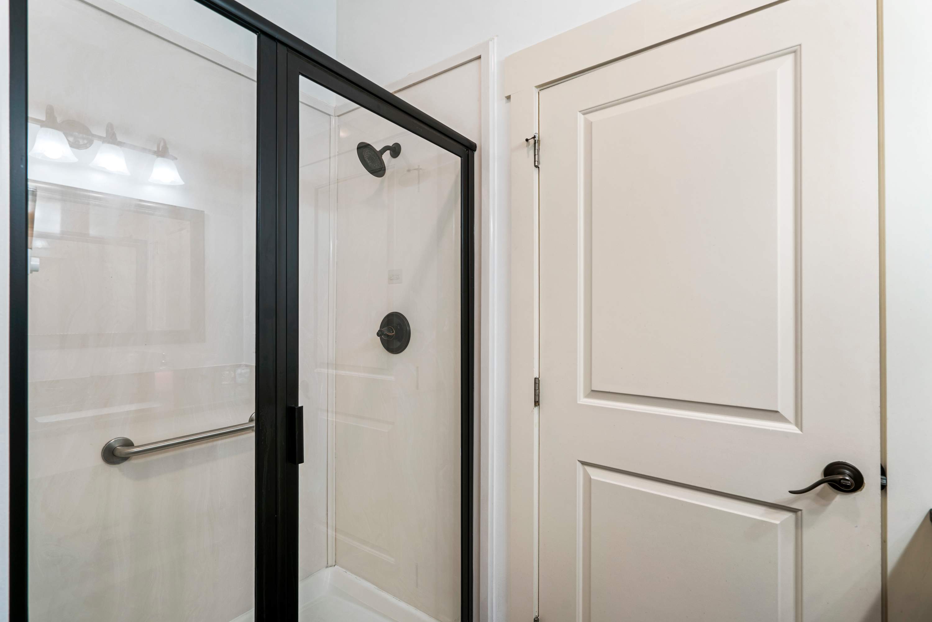 30A Inn Suites Superior Room King Queen 22 8