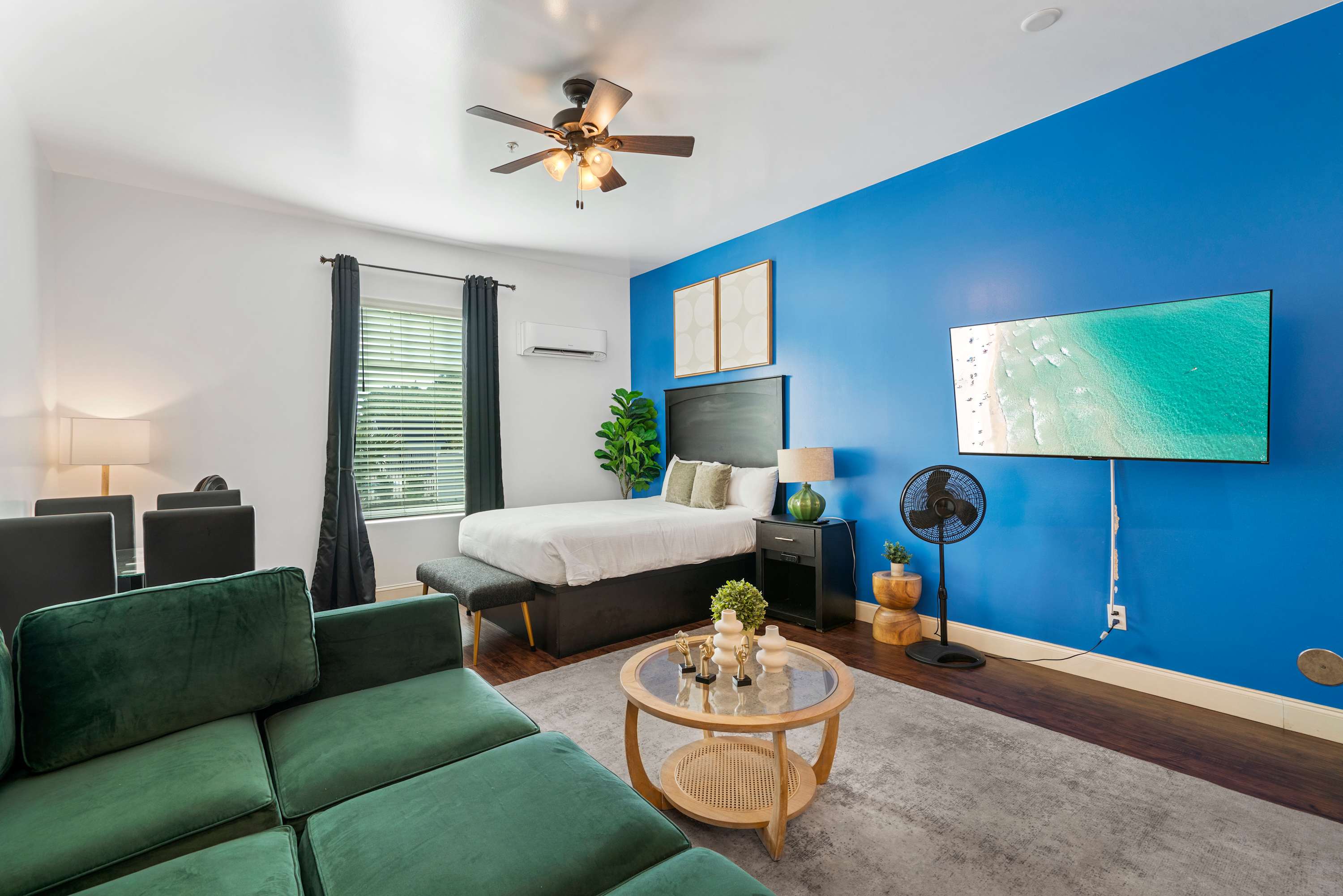 30A Inn Suites Signature Queen Studio 2 3