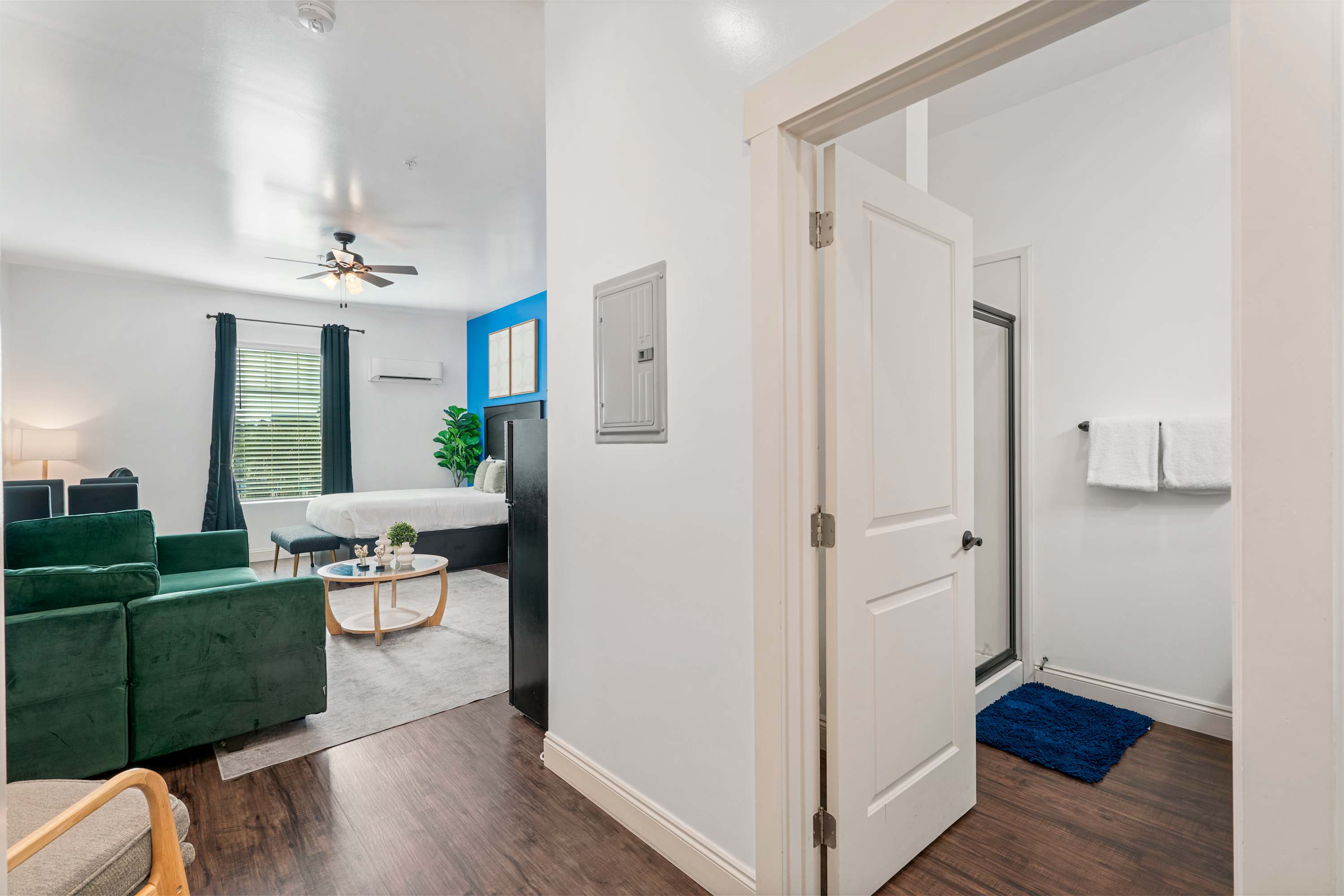 30A Inn Suites Signature Queen Studio 2