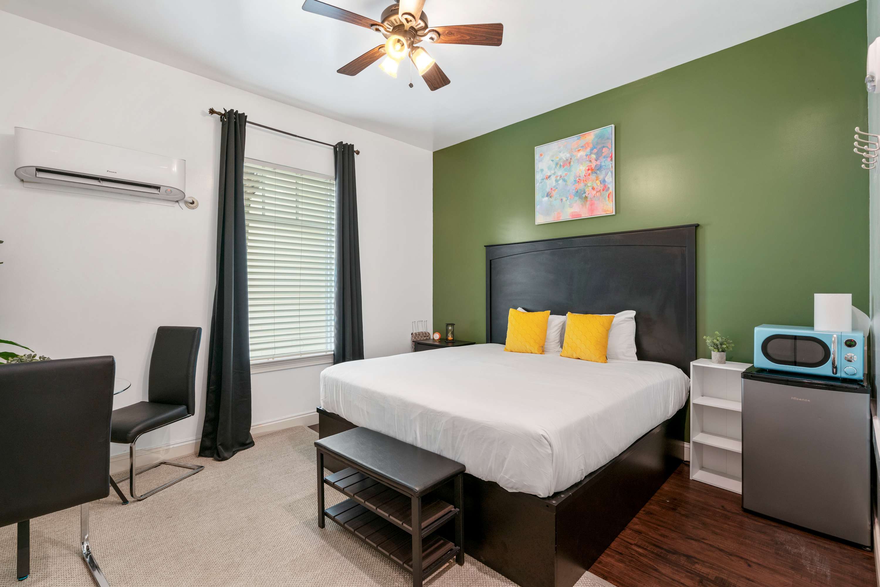 30A Inn Suites Signature King Standard 6 3