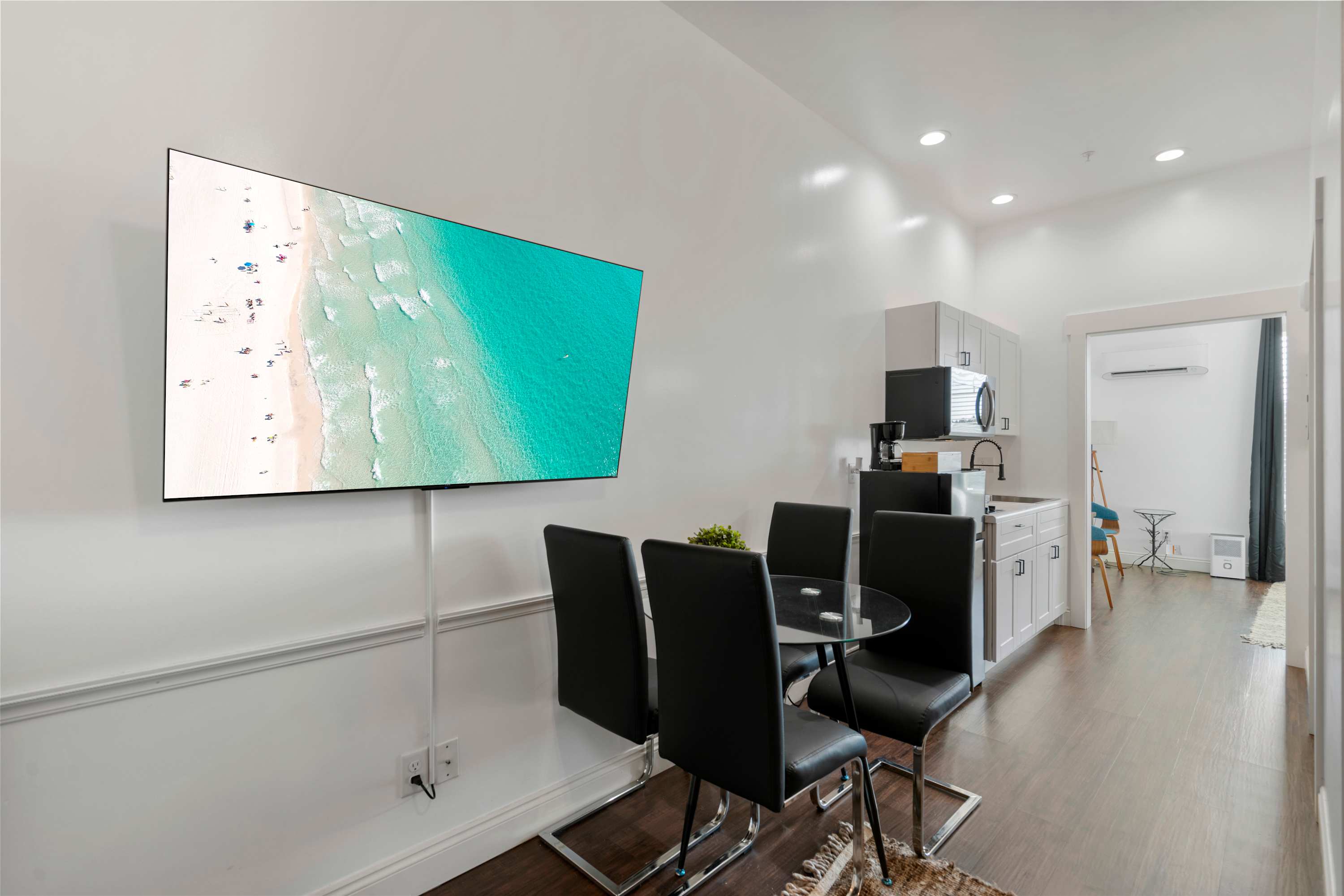 30A Inn Suites Superior Room King Queen 35 2