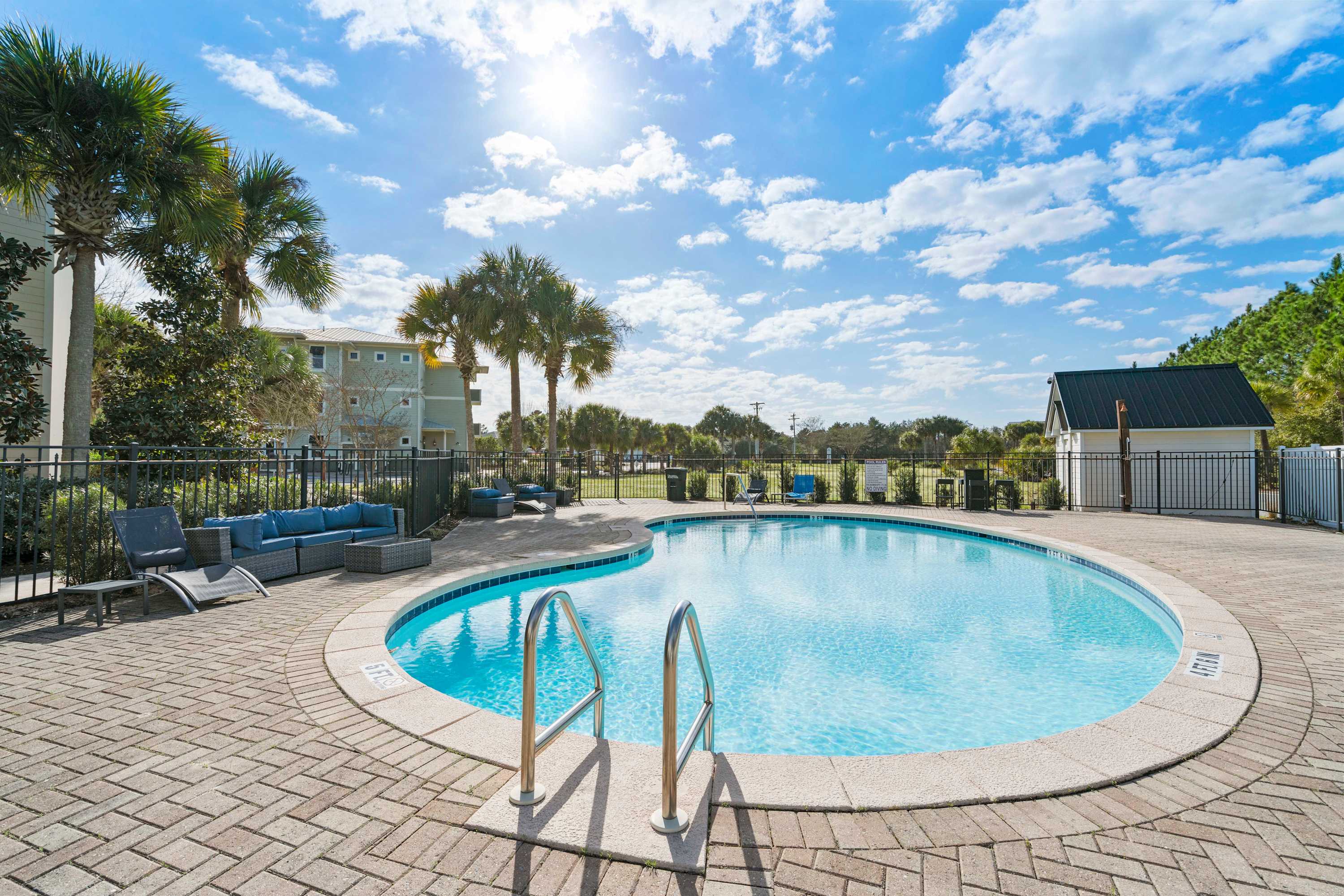 30A Inn Suites Signature King Standard 36 | Photo 9