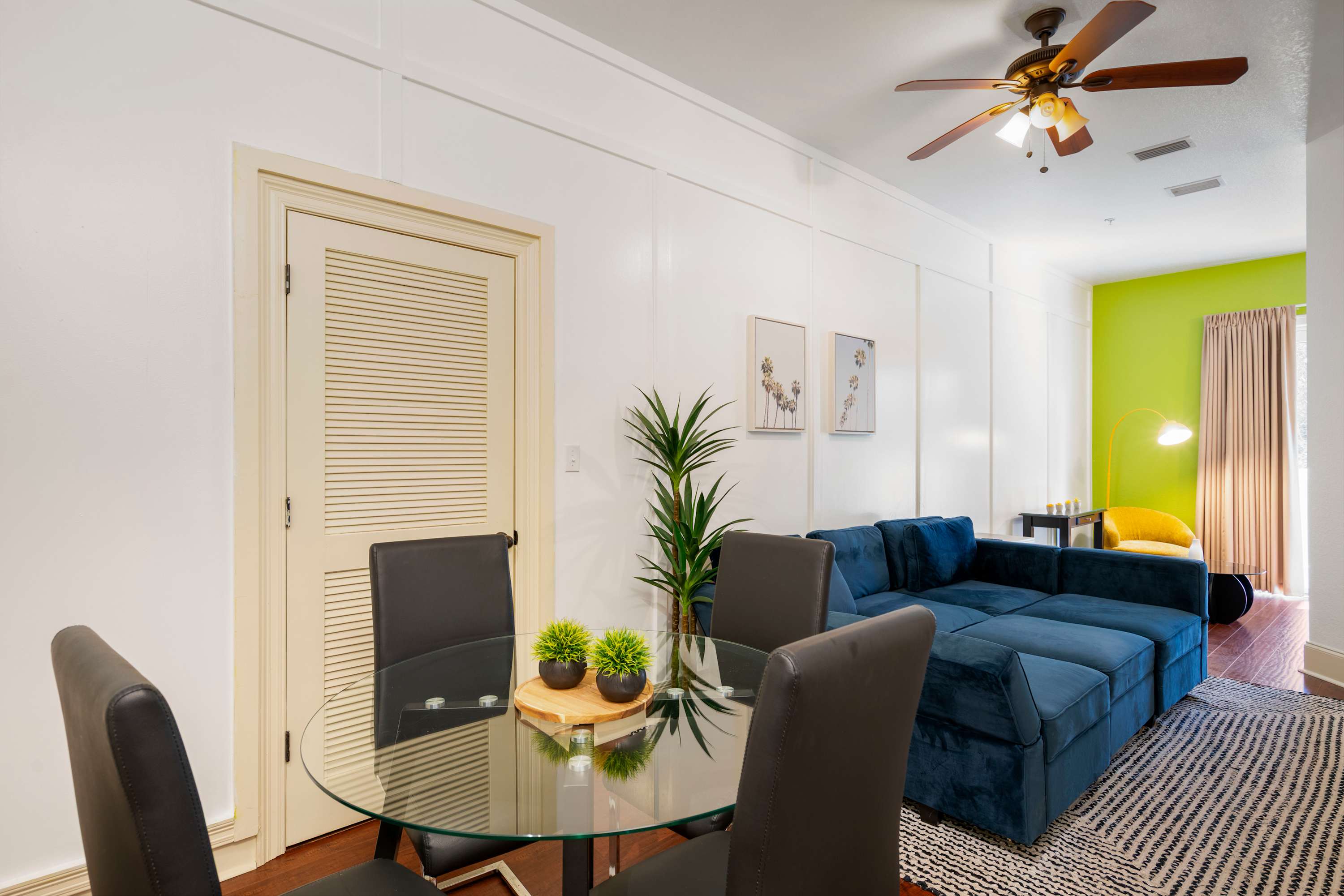 30A Inn Suites Studio King Suite 102 | Photo 3